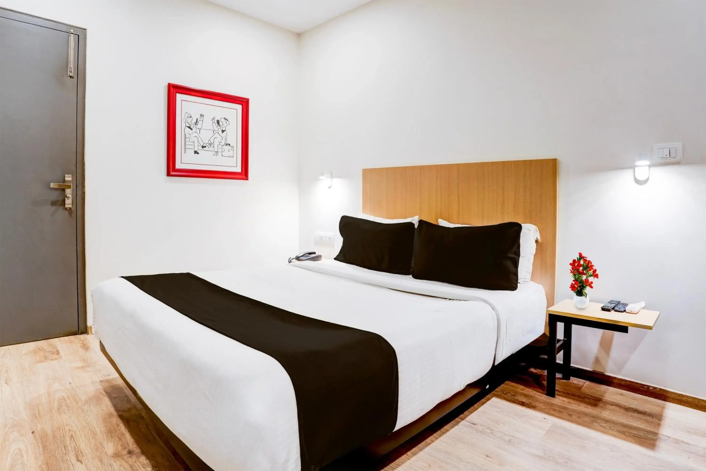 Bedroom, Bed in Super Townhouse Ulsoor Near Halasuru Metro Station Bedroom, Bed in Super Townhouse Ulsoor Near Halasuru Metro Station