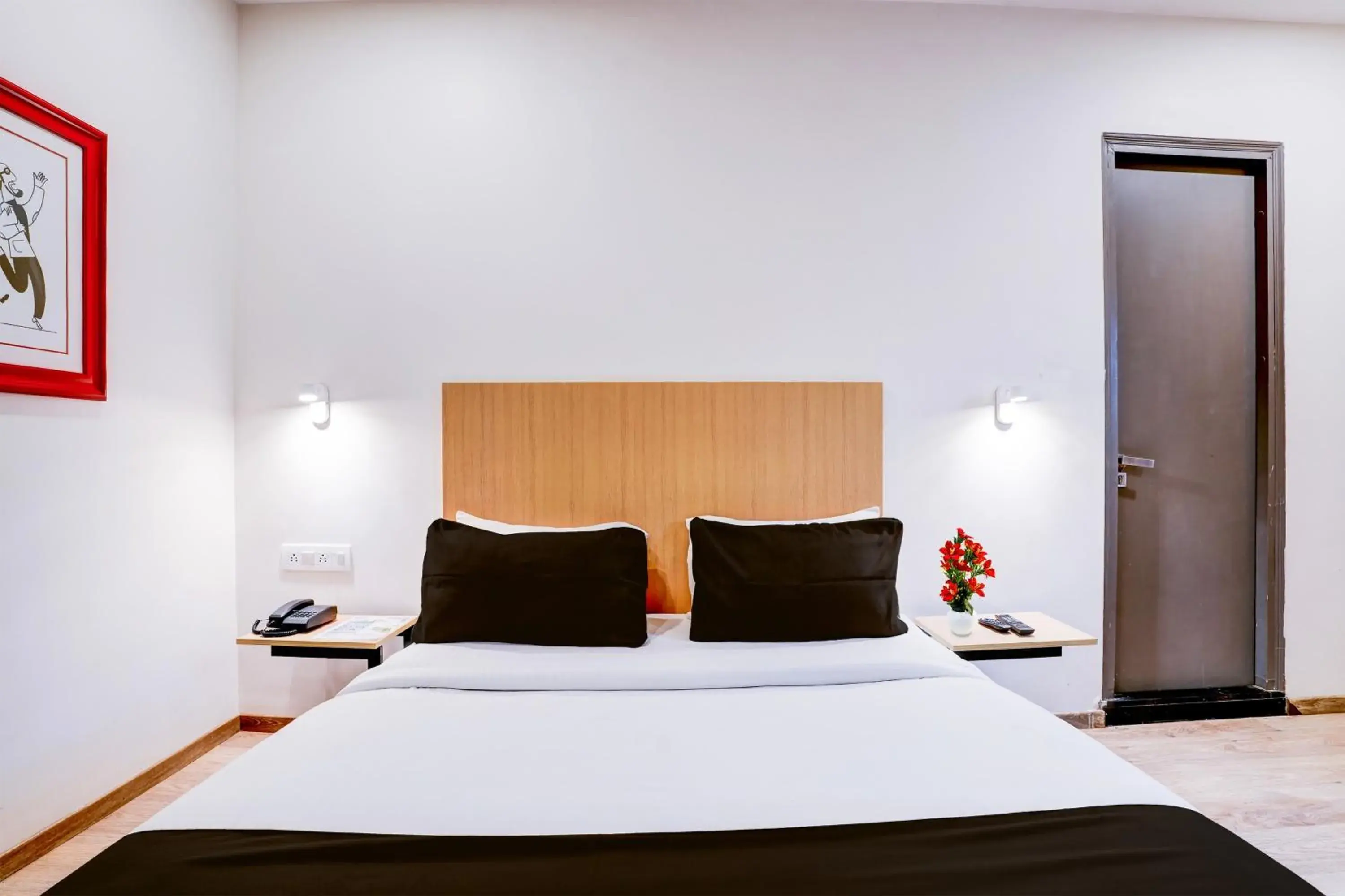 Bedroom, Bed in Super Townhouse Ulsoor Near Halasuru Metro Station Bedroom, Bed in Super Townhouse Ulsoor Near Halasuru Metro Station