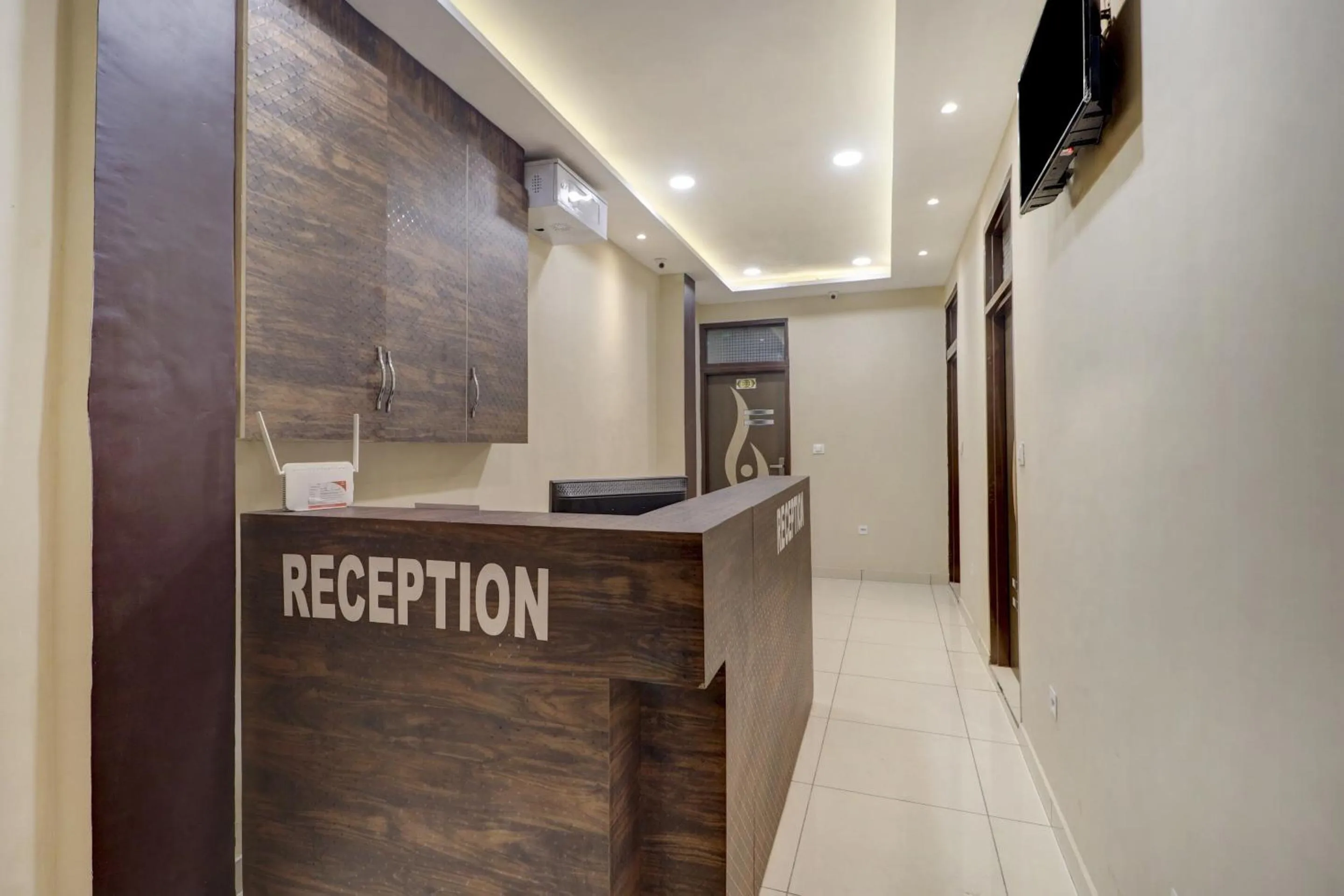 Lobby or reception in OYO Flagship 77562 Hotel Kabir