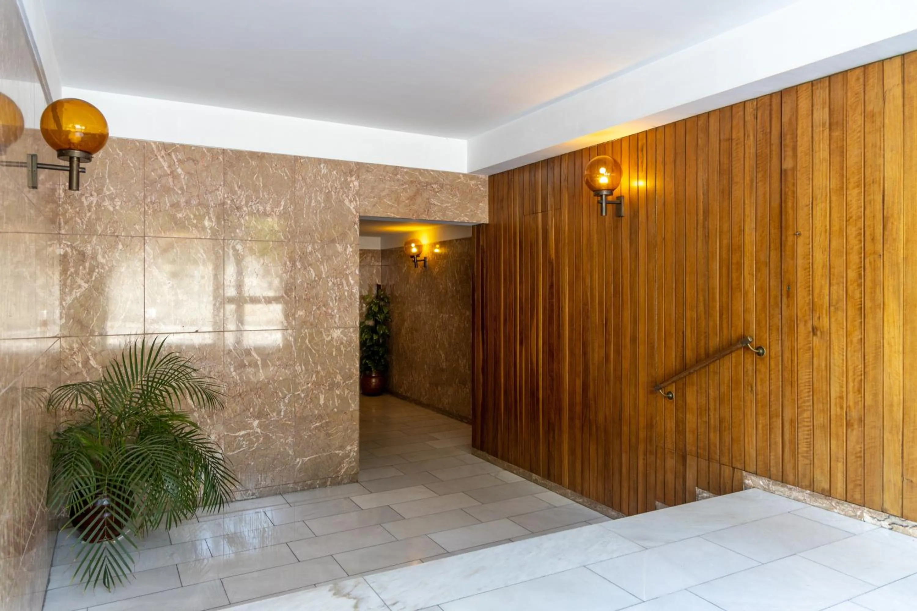 Facade/entrance in Porto Family Home by MP - Renovated