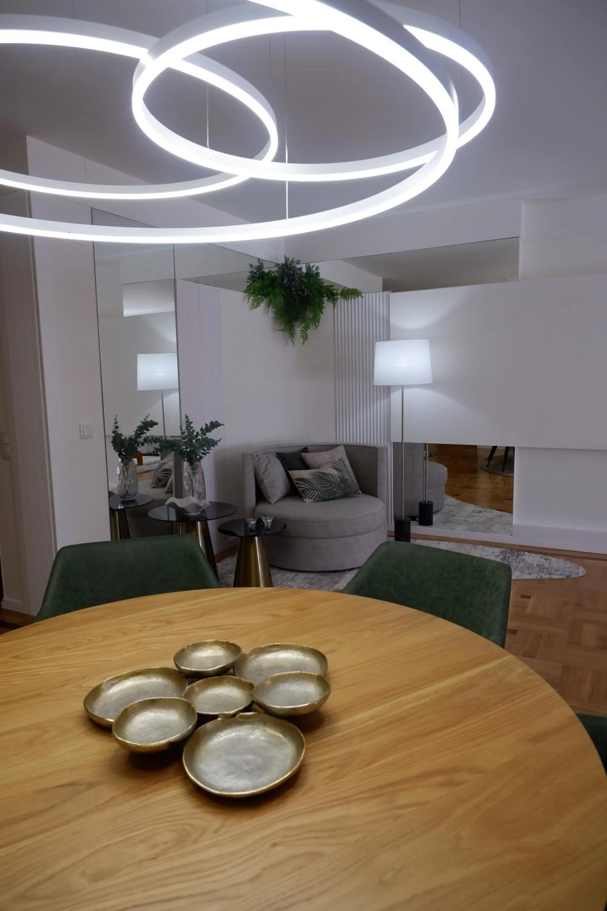 Dining area in Porto Family Home by MP - Renovated