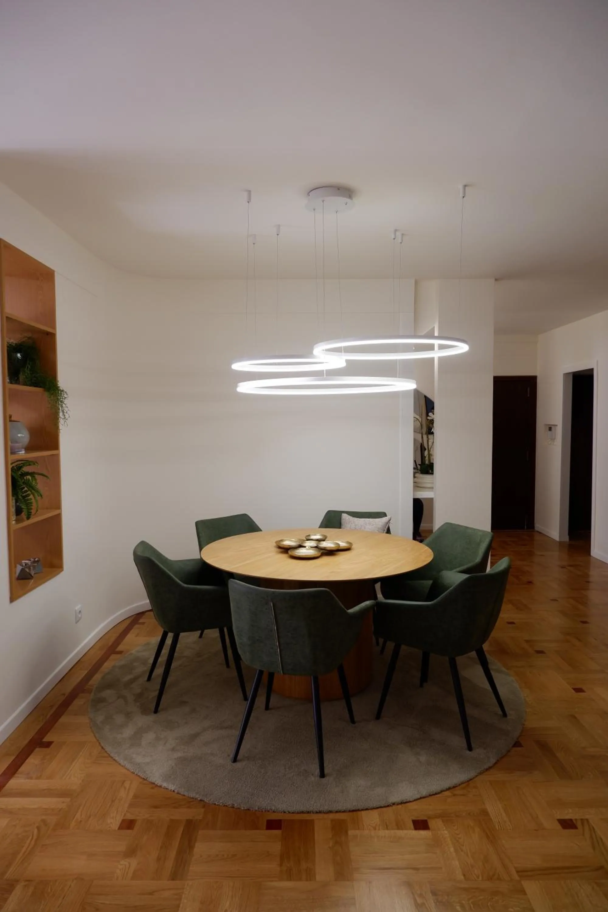 Dining area in Porto Family Home by MP - Renovated