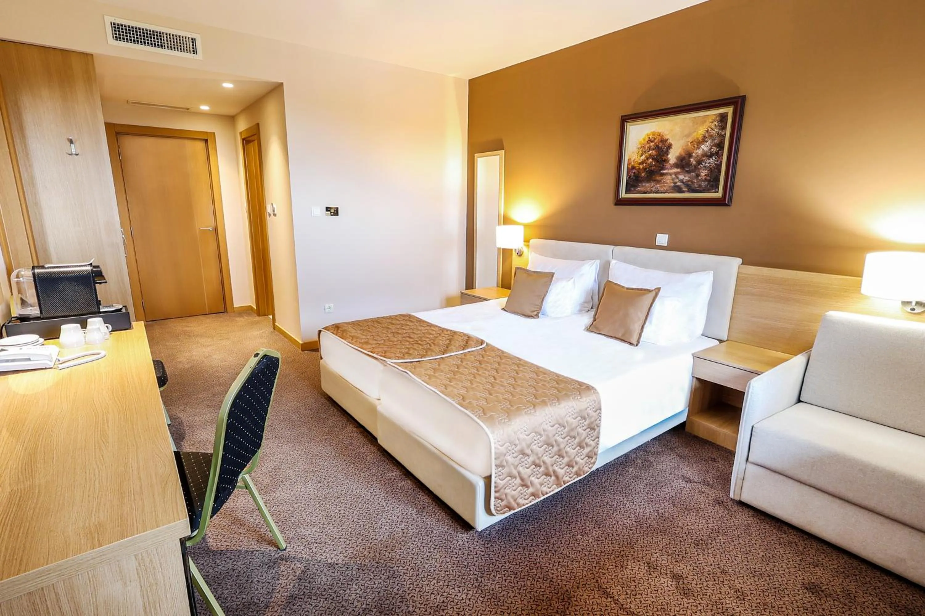 Property building, Bed in Etno Naselje Vrdnička kula