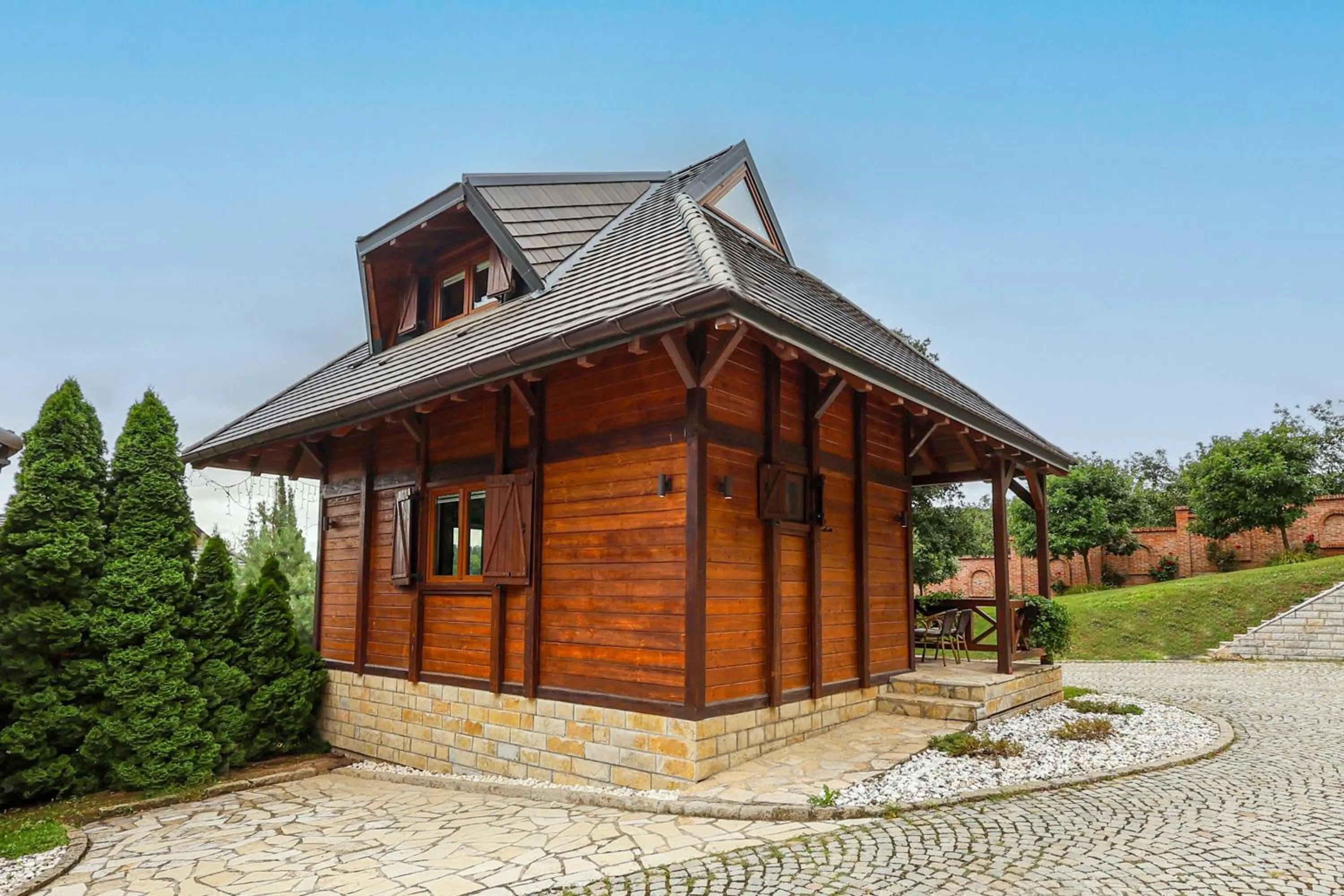 Property building in Etno Naselje Vrdnička kula