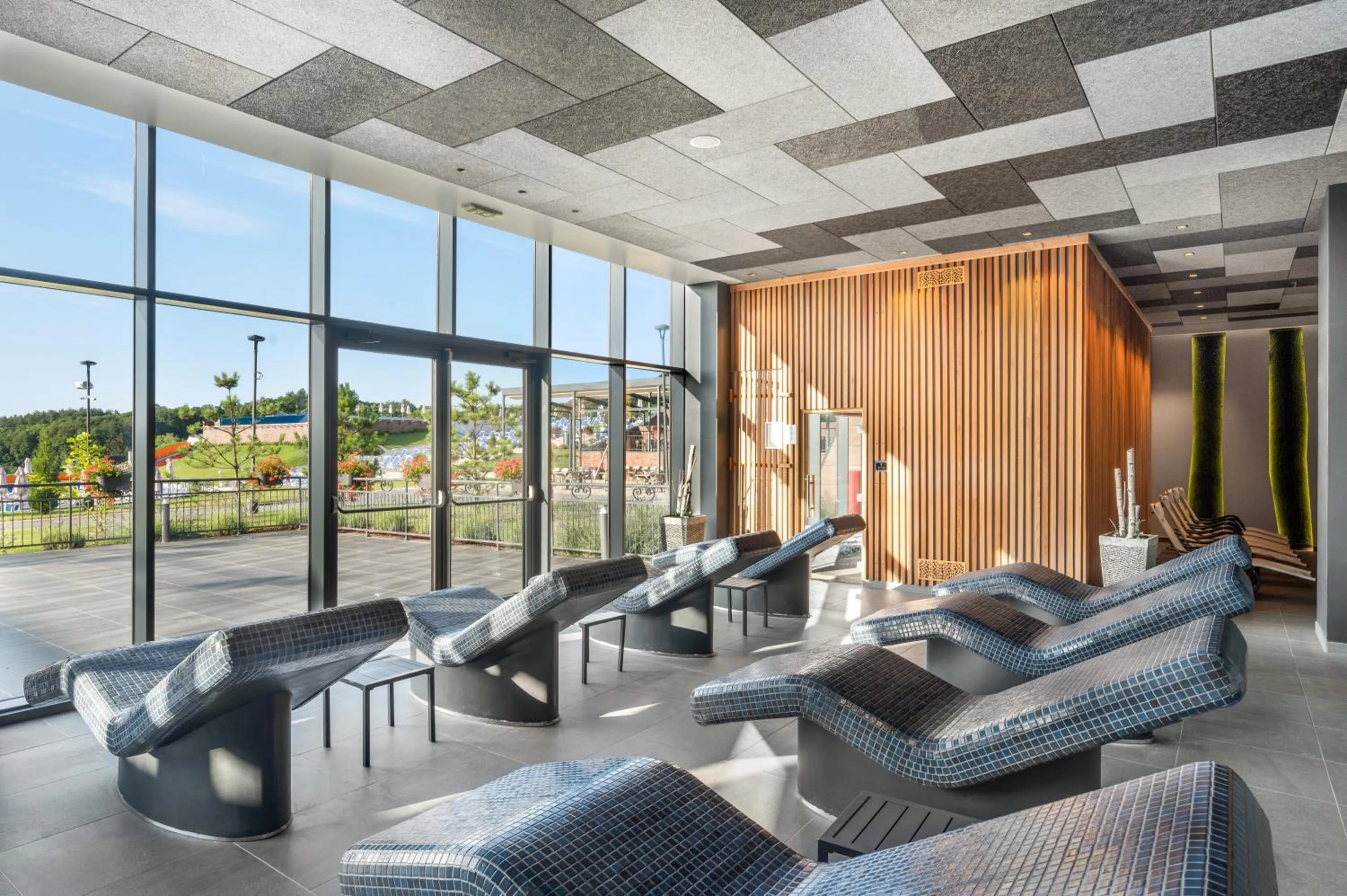 Swimming pool in Etno Naselje Vrdnička kula