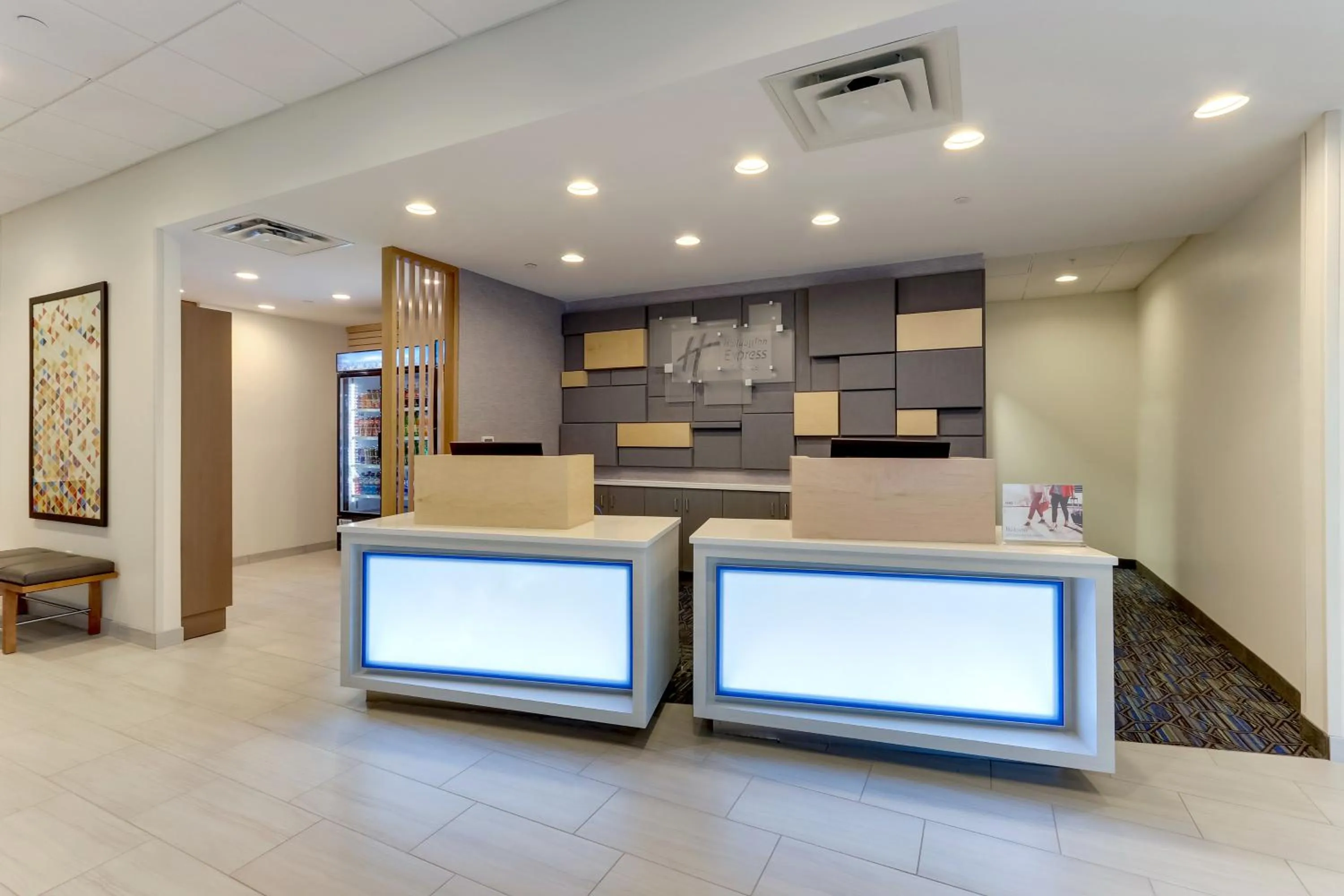 Lobby or reception in Holiday Inn Express & Suites - Winston - Salem SW - Clemmons by IHG