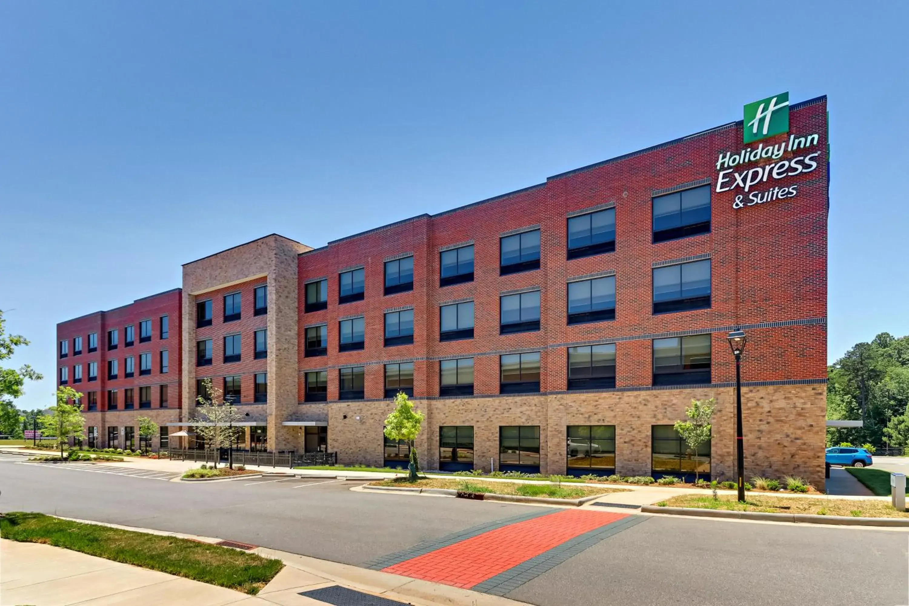 Property building in Holiday Inn Express & Suites - Winston - Salem SW - Clemmons by IHG Property building in Holiday Inn Express & Suites - Winston - Salem SW - Clemmons by IHG