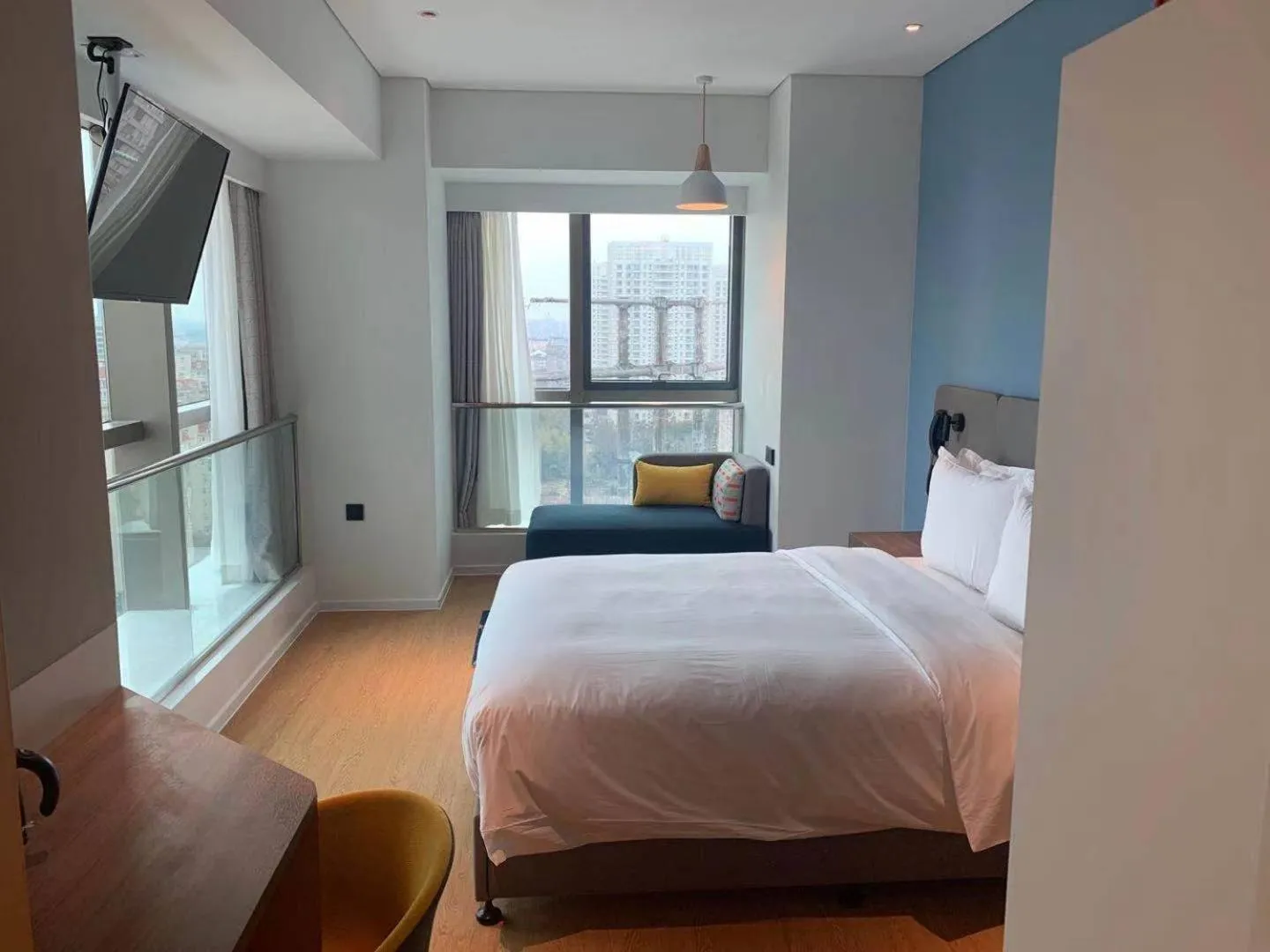 Bed in Holiday Inn Express Shanghai Baoyang by IHG