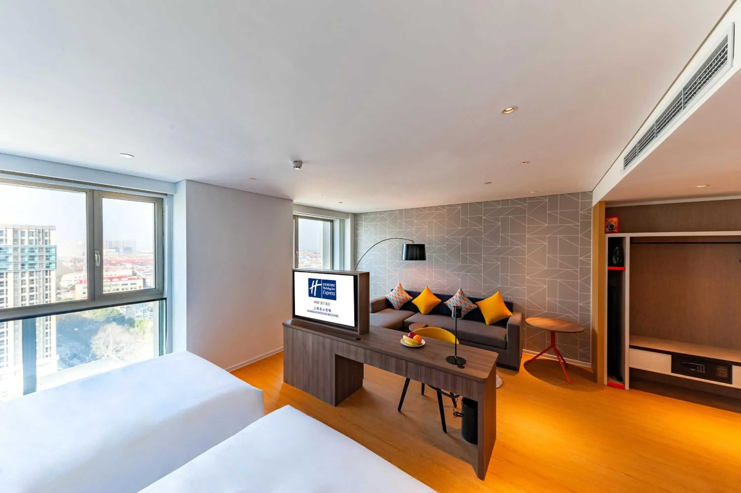 Twin Suite in Holiday Inn Express Shanghai Baoyang by IHG Twin Suite in Holiday Inn Express Shanghai Baoyang by IHG