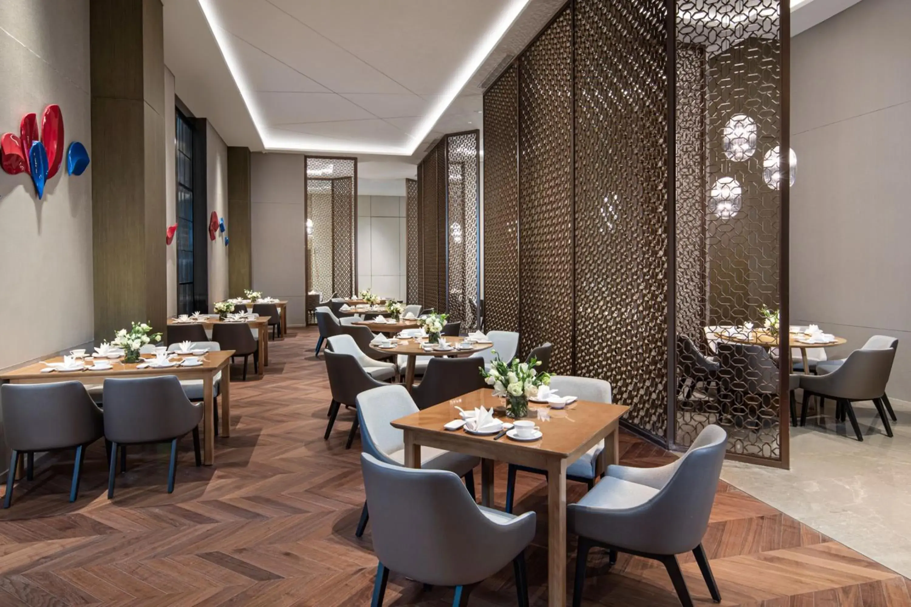 Restaurant/places to eat in Holiday Inn Chengde Park View by IHG Restaurant/places to eat in Holiday Inn Chengde Park View by IHG