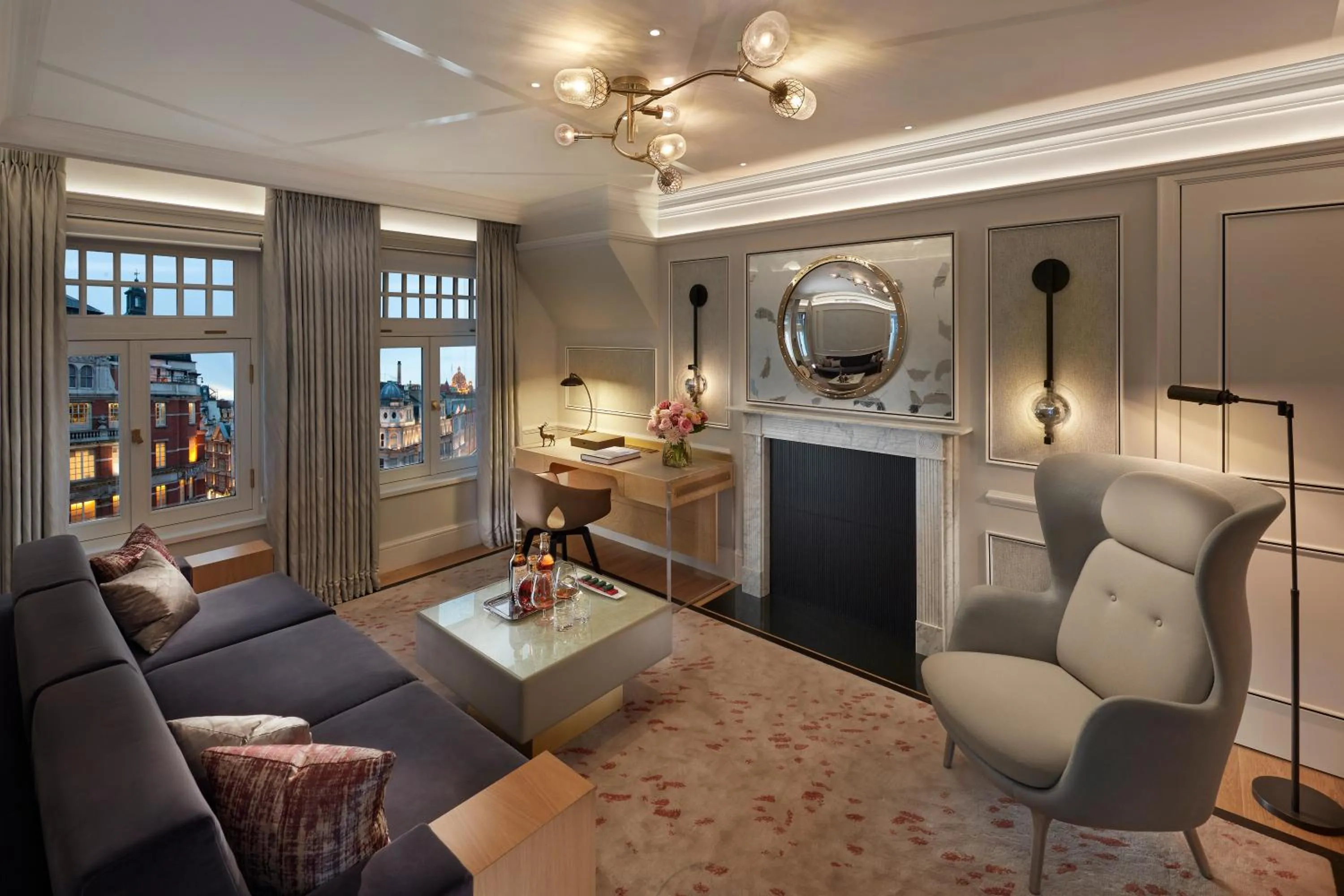 Living room in Mandarin Oriental Hyde Park, London