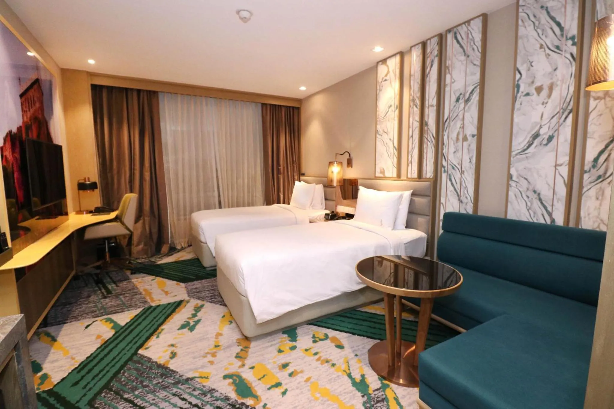 Photo of the whole room, Bed in Holiday Inn Chandigarh Zirakpur by IHG