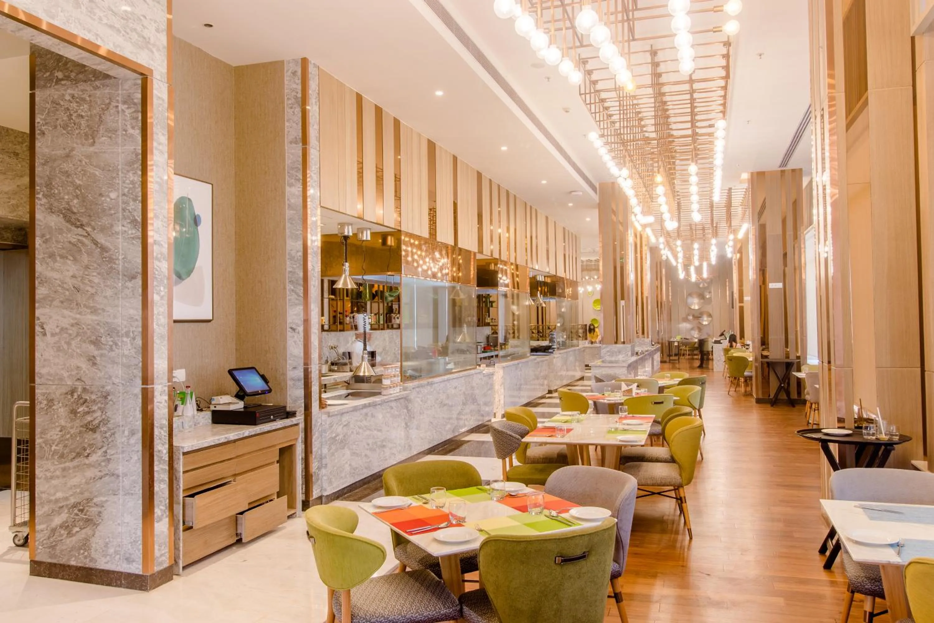 Restaurant/places to eat in Holiday Inn Chandigarh Zirakpur by IHG