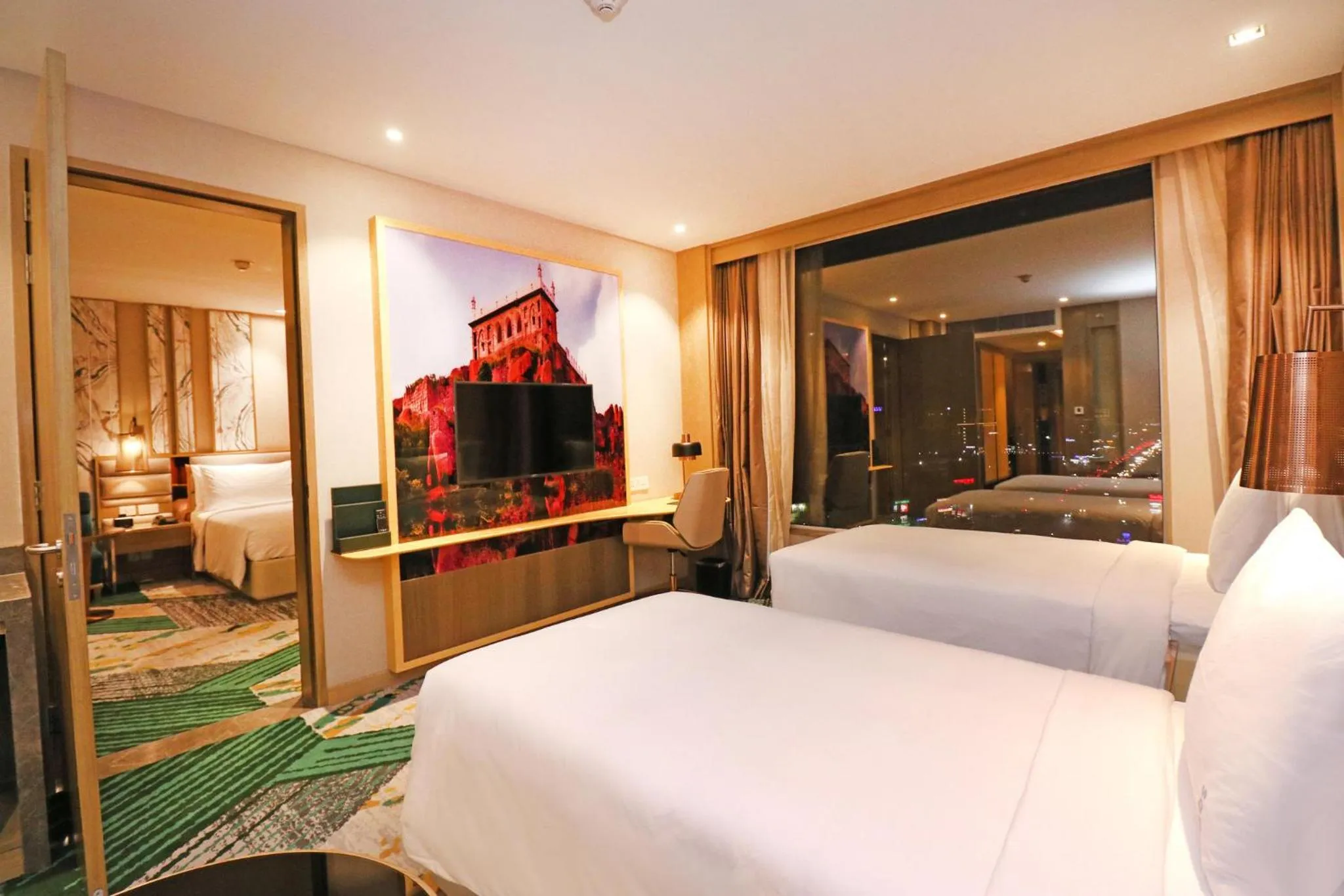 Photo of the whole room, Bed in Holiday Inn Chandigarh Zirakpur by IHG