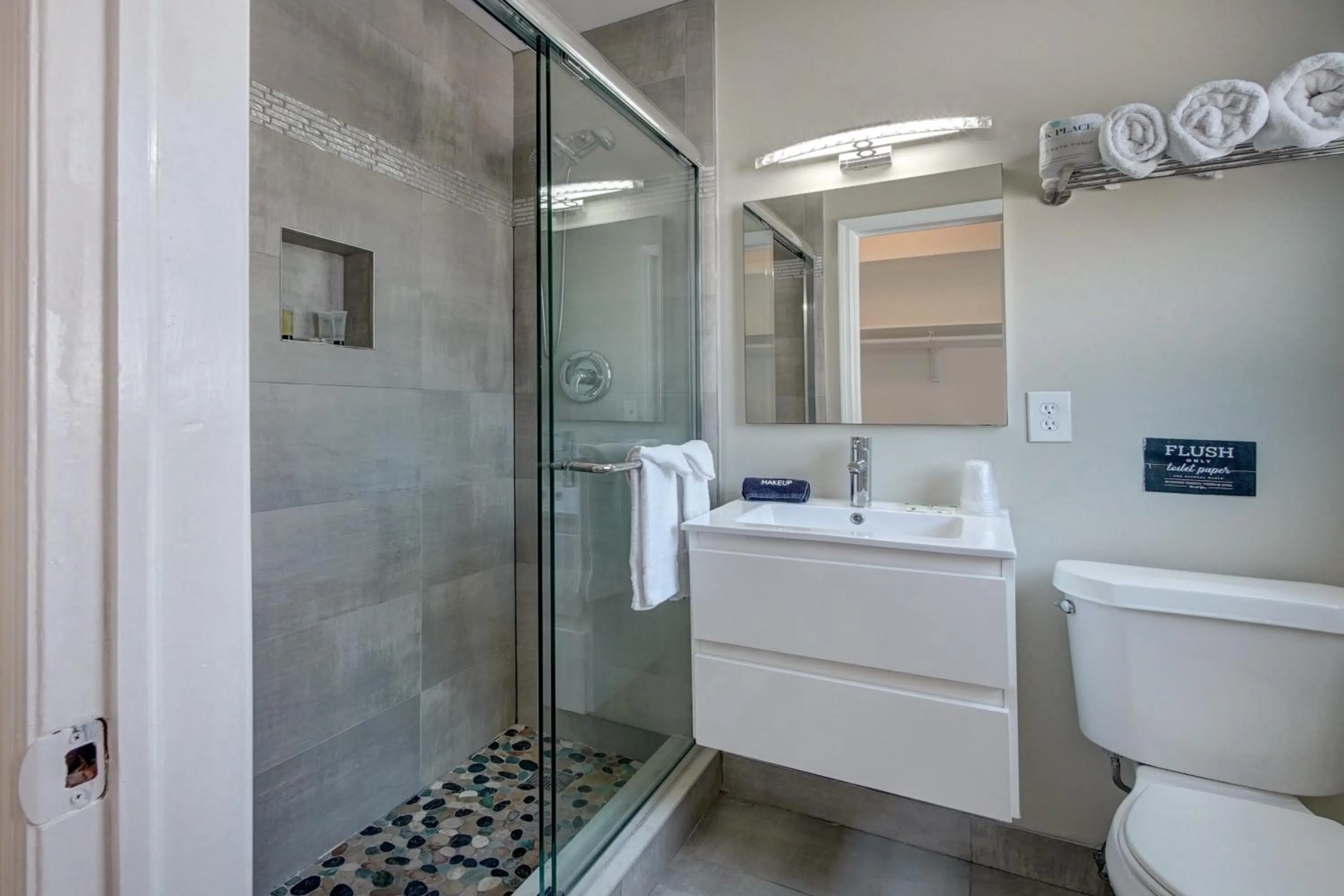 Bathroom in Castle by the Sea Motel