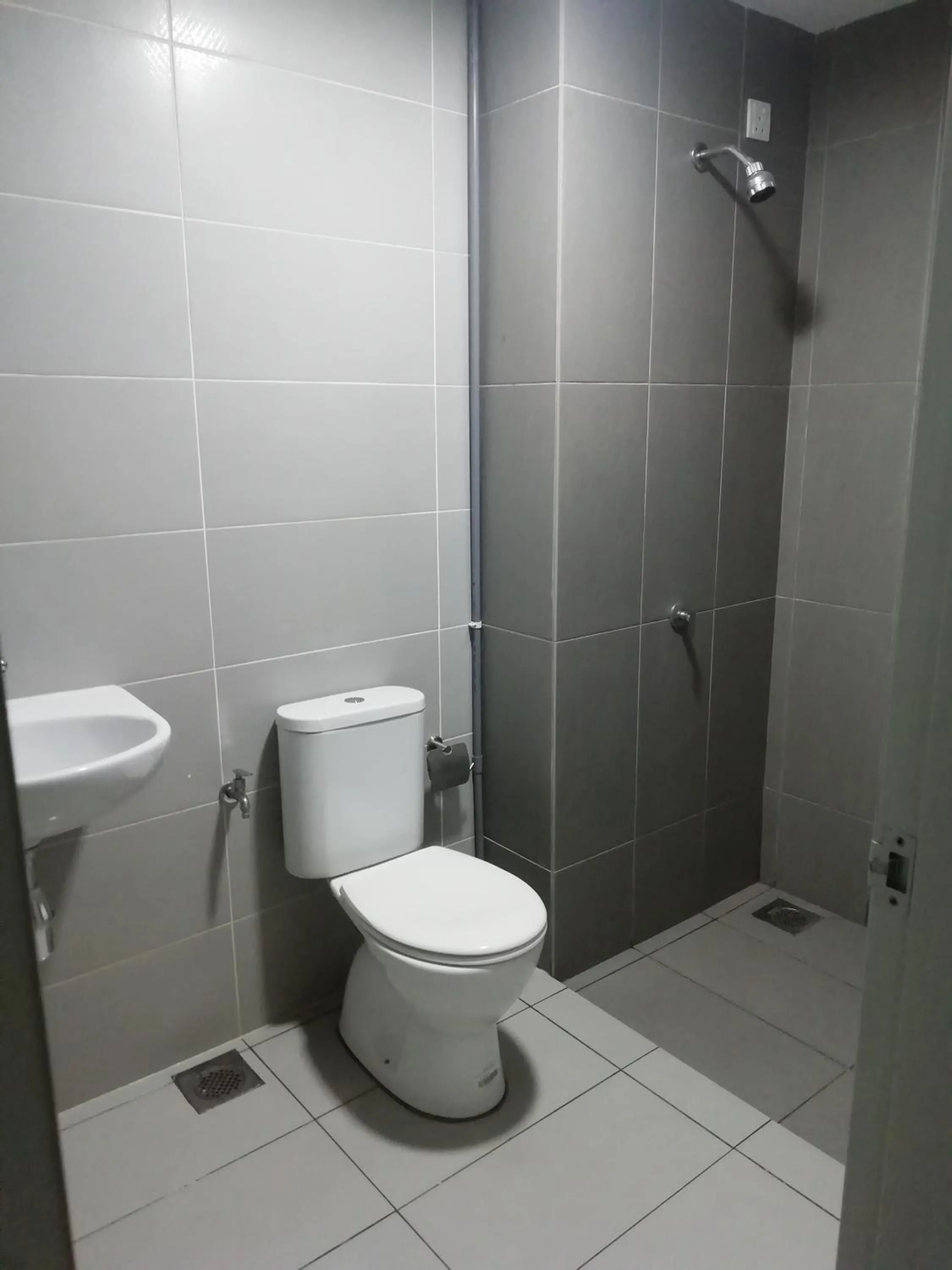 Bathroom in FZ Almyra Homestay