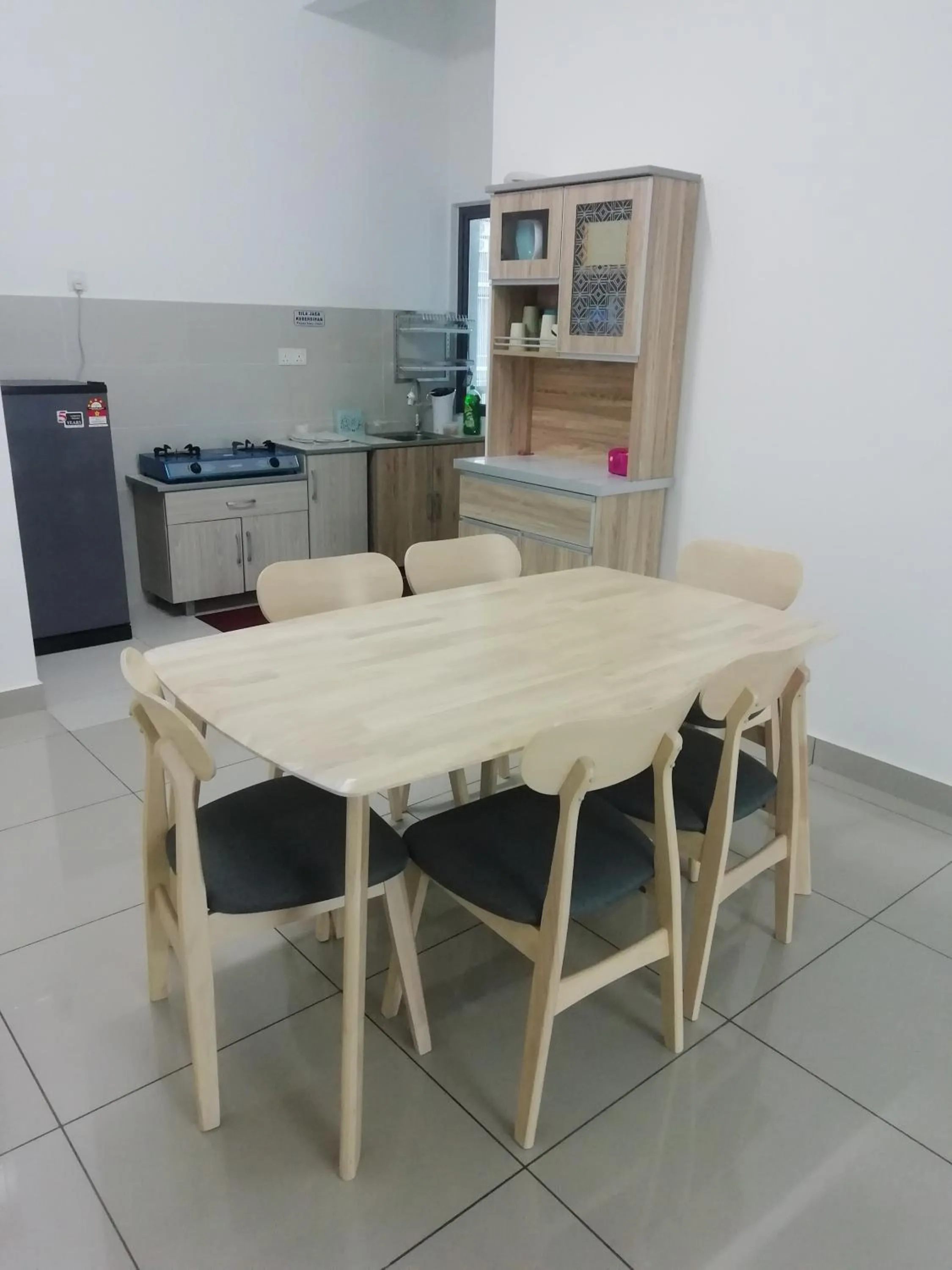 Kitchen or kitchenette in FZ Almyra Homestay