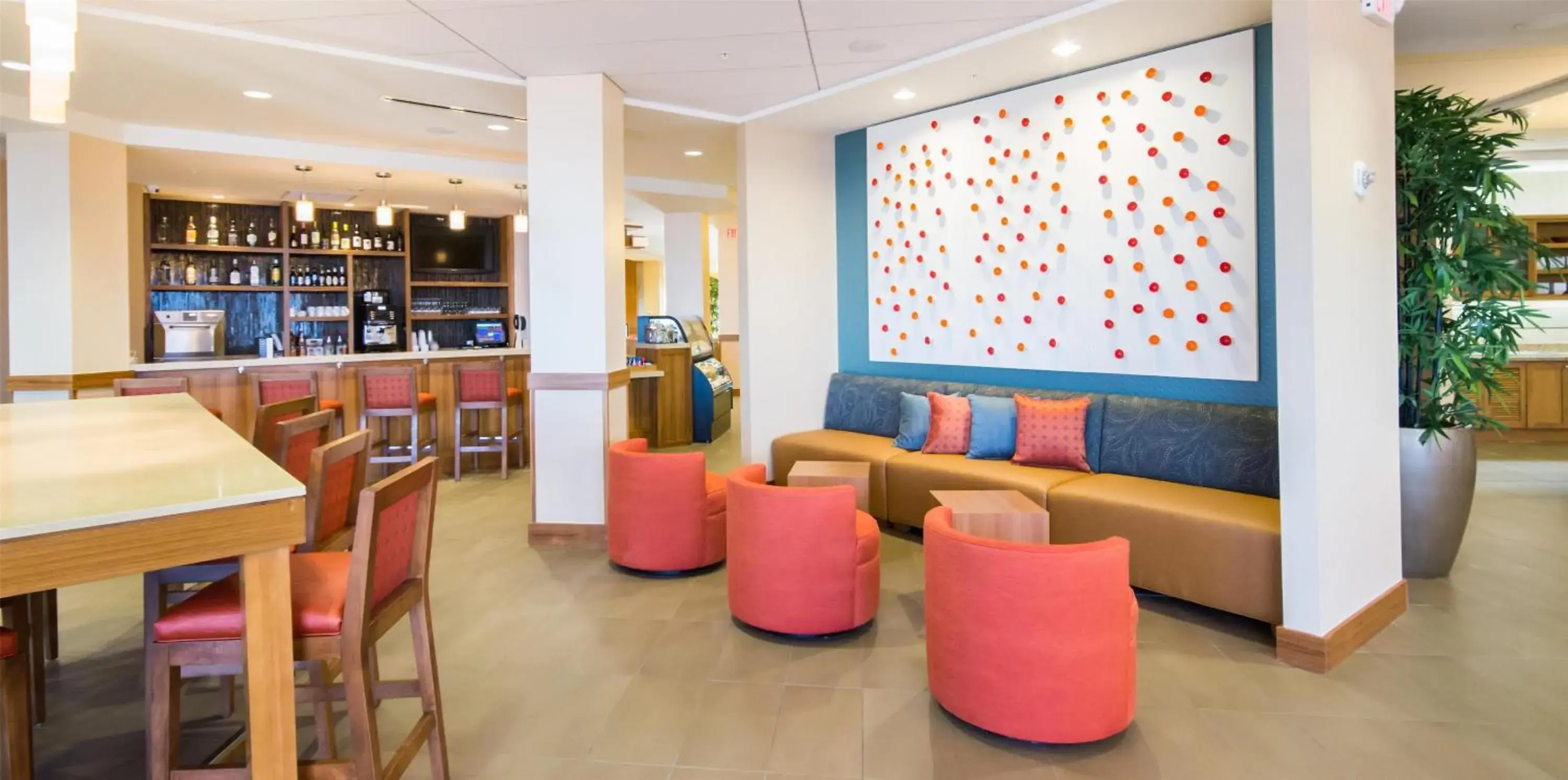 Lounge or bar in Hyatt Place Daytona Beach-Oceanfront Lounge or bar in Hyatt Place Daytona Beach-Oceanfront
