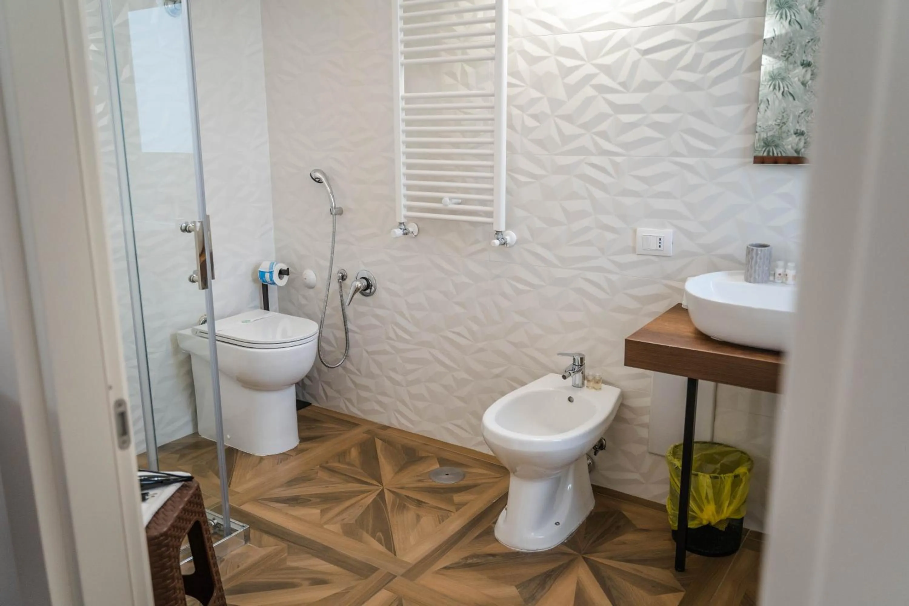 Bathroom in Kairos Hotel