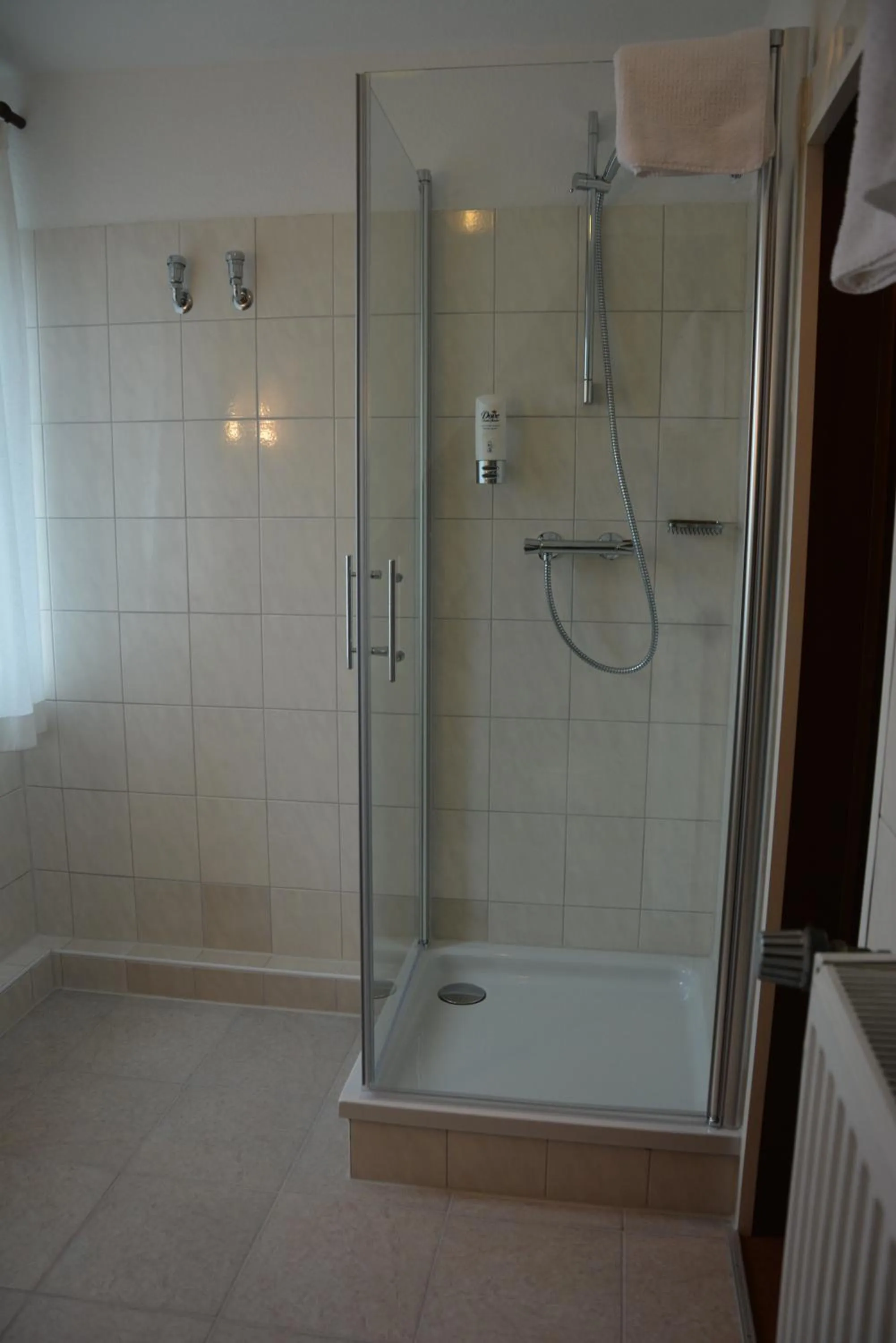 Shower in Hotel Oyten am Markt