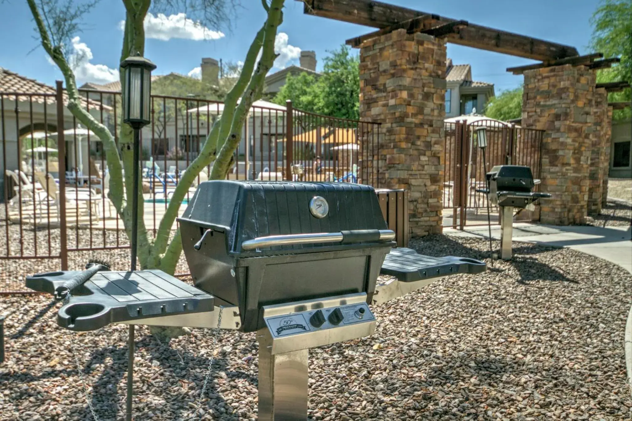 Property building in Raintree at Phoenix South Mountain Preserve Property building in Raintree at Phoenix South Mountain Preserve