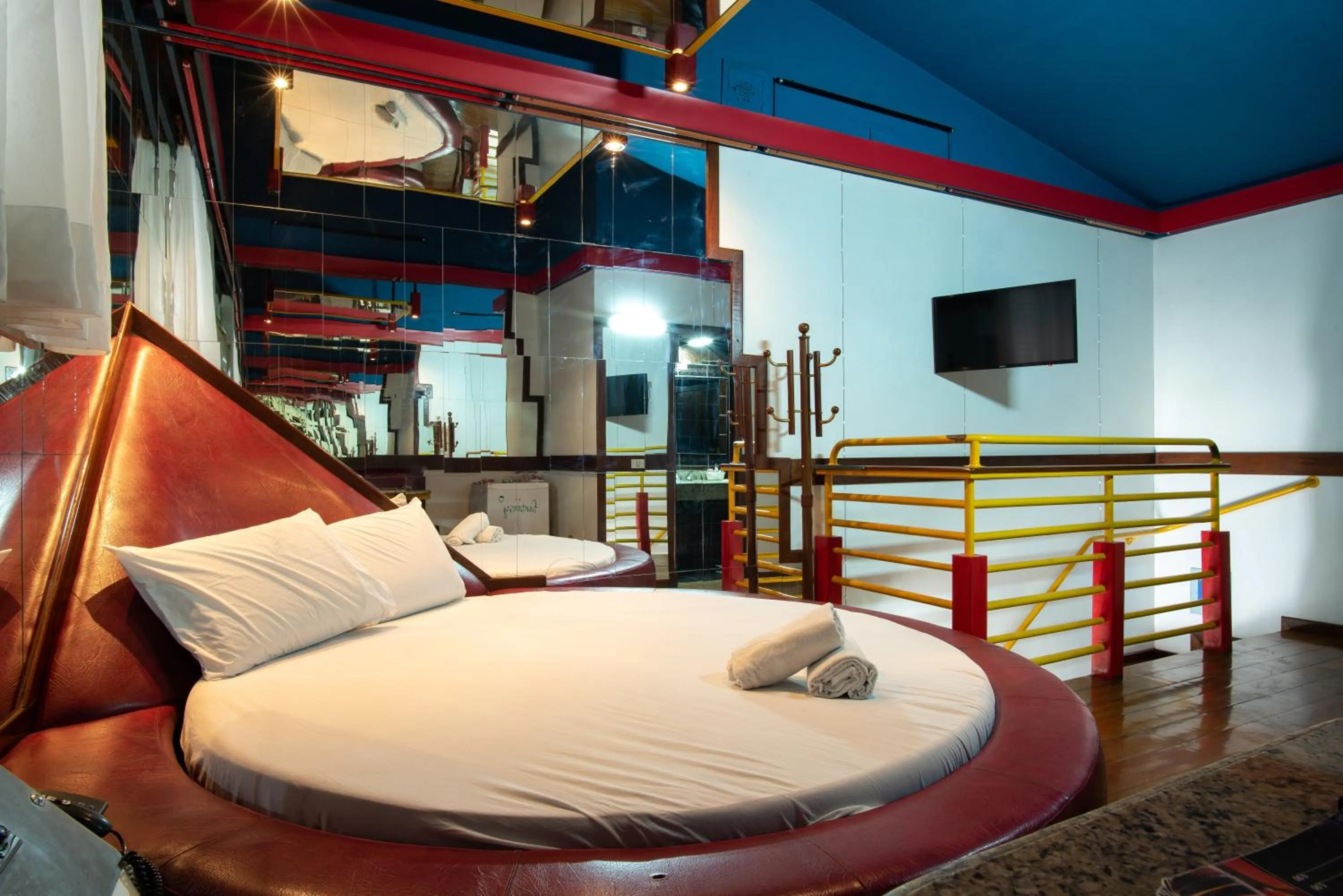 Bed in Motel Fantasy 5