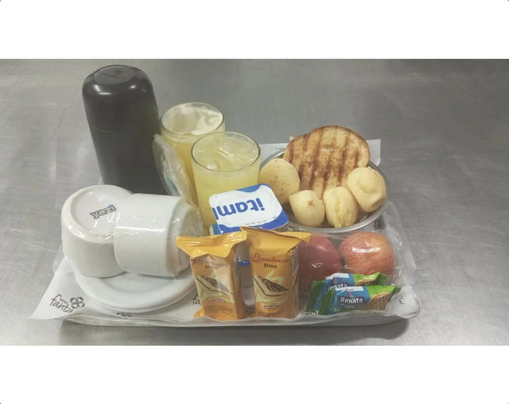 Breakfast in Motel Fantasy 5