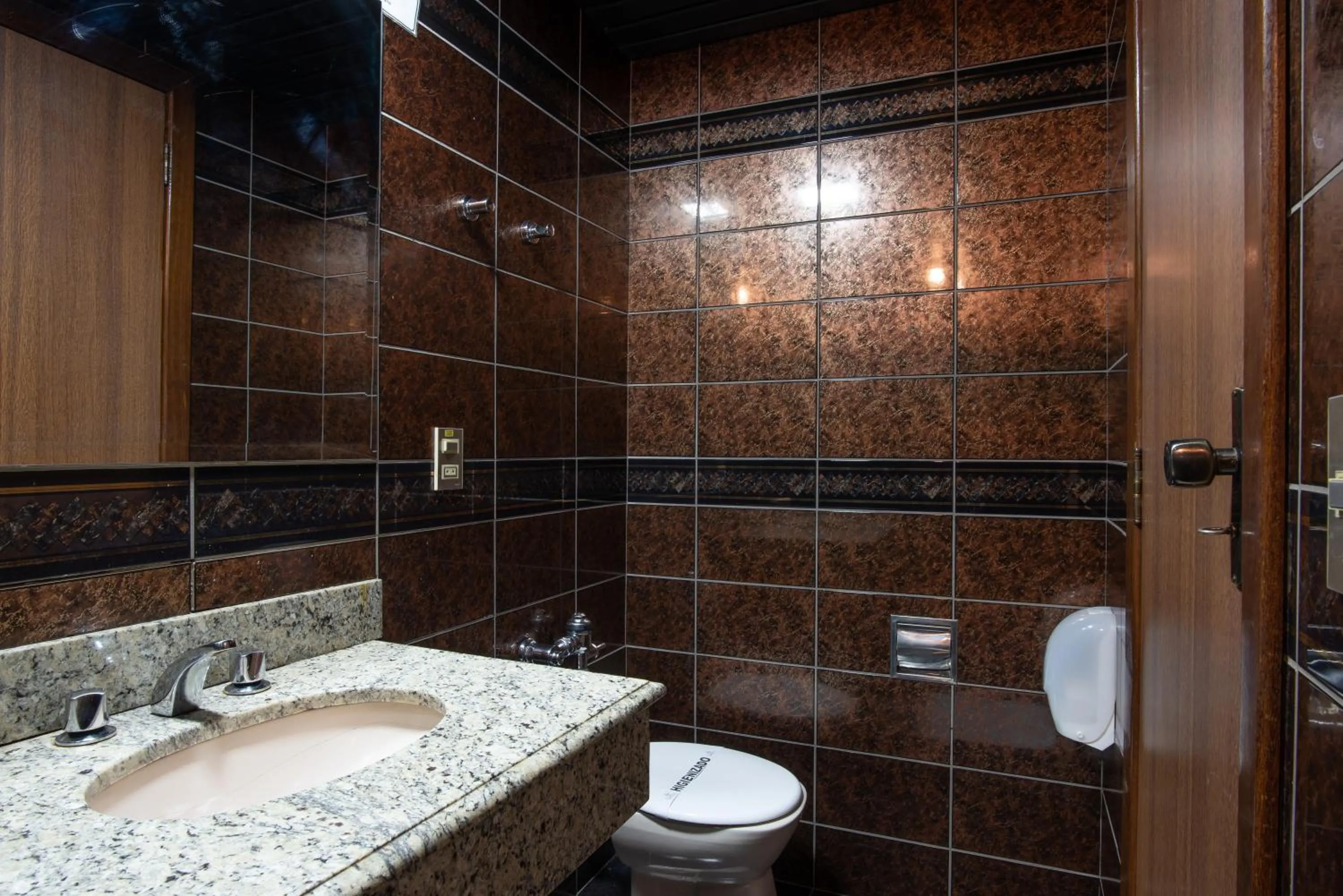 Bathroom in Motel Fantasy 5