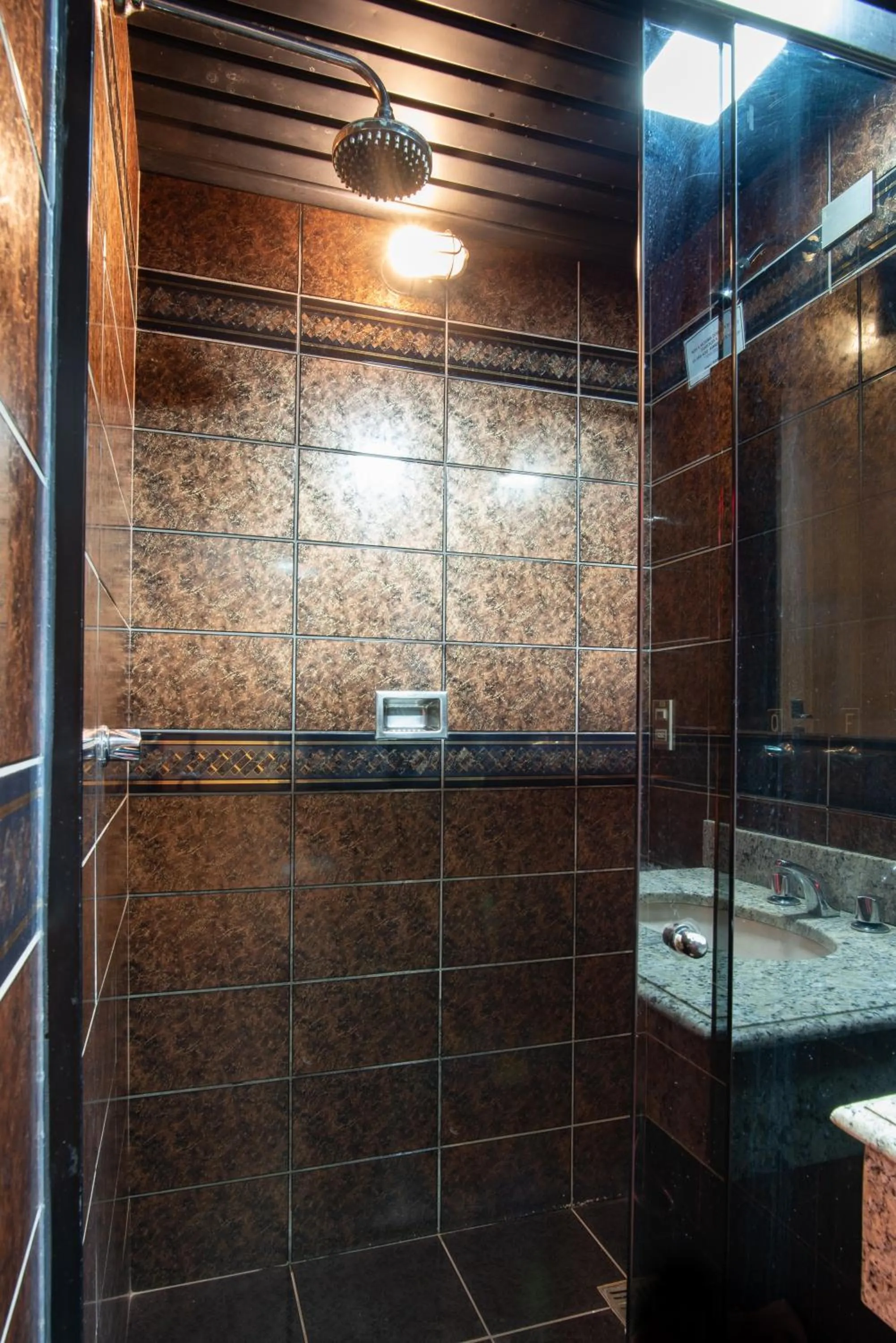 Bathroom in Motel Fantasy 5