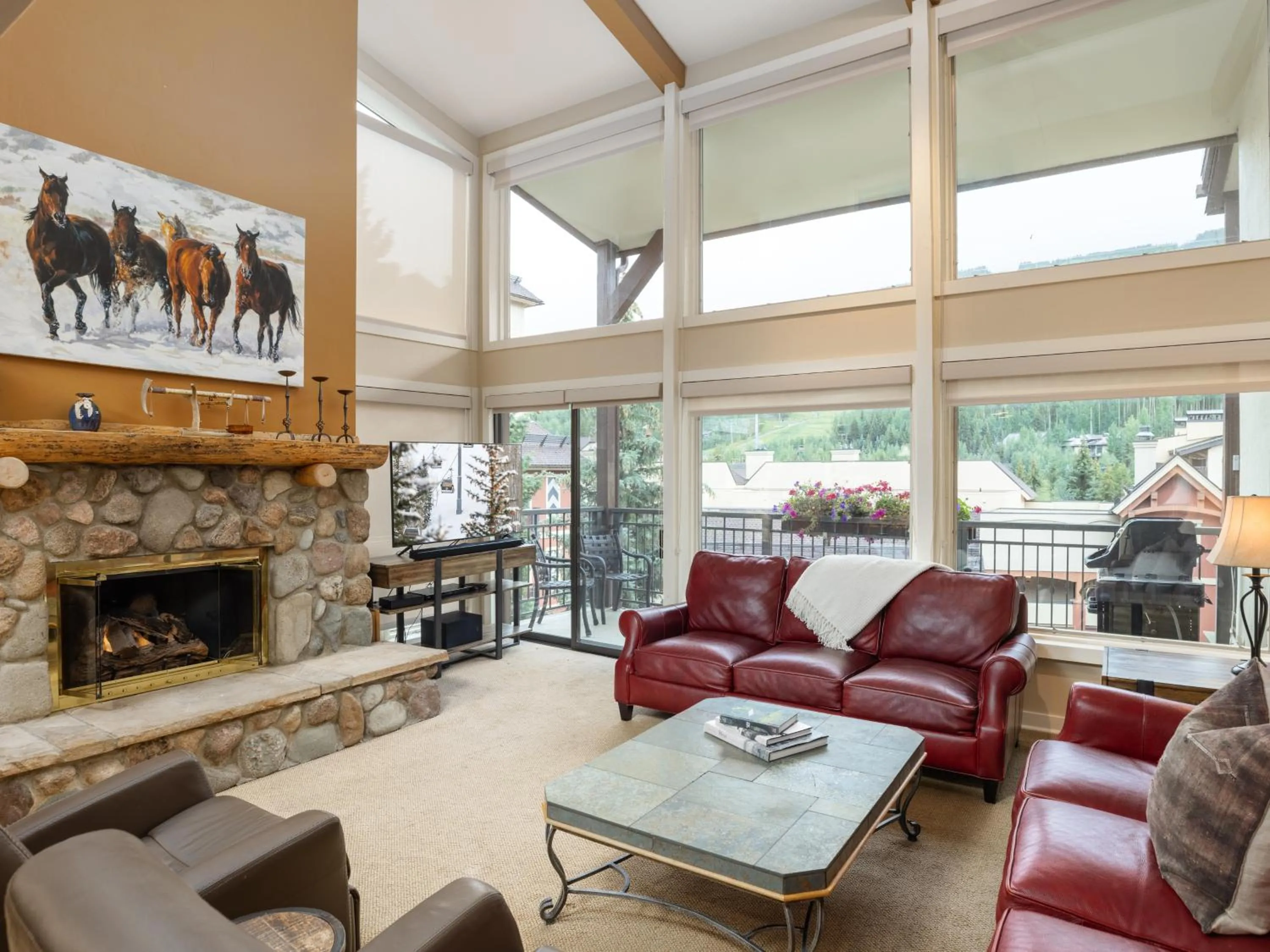 Living room in Montaneros in Vail