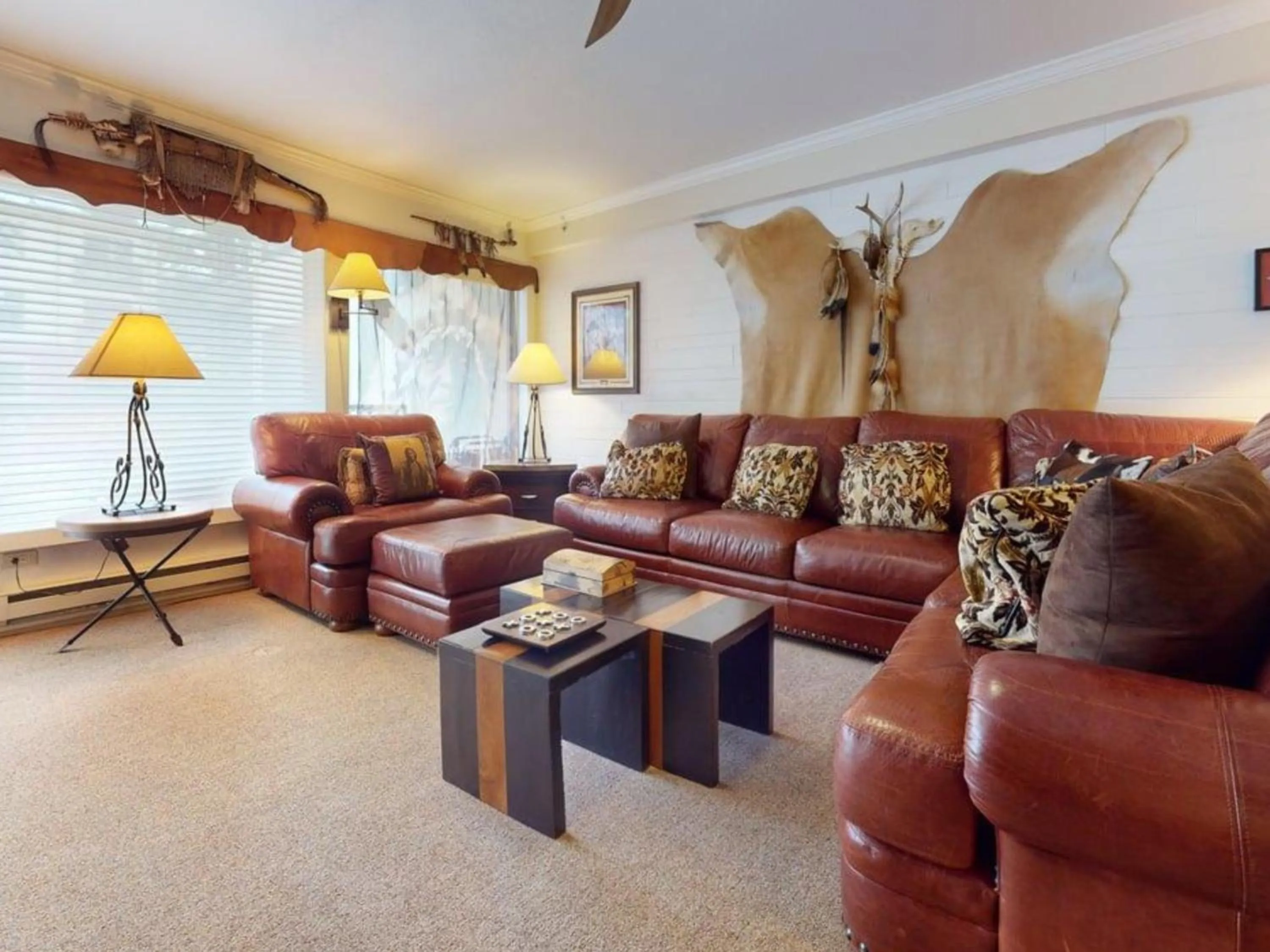 Living room in Montaneros in Vail