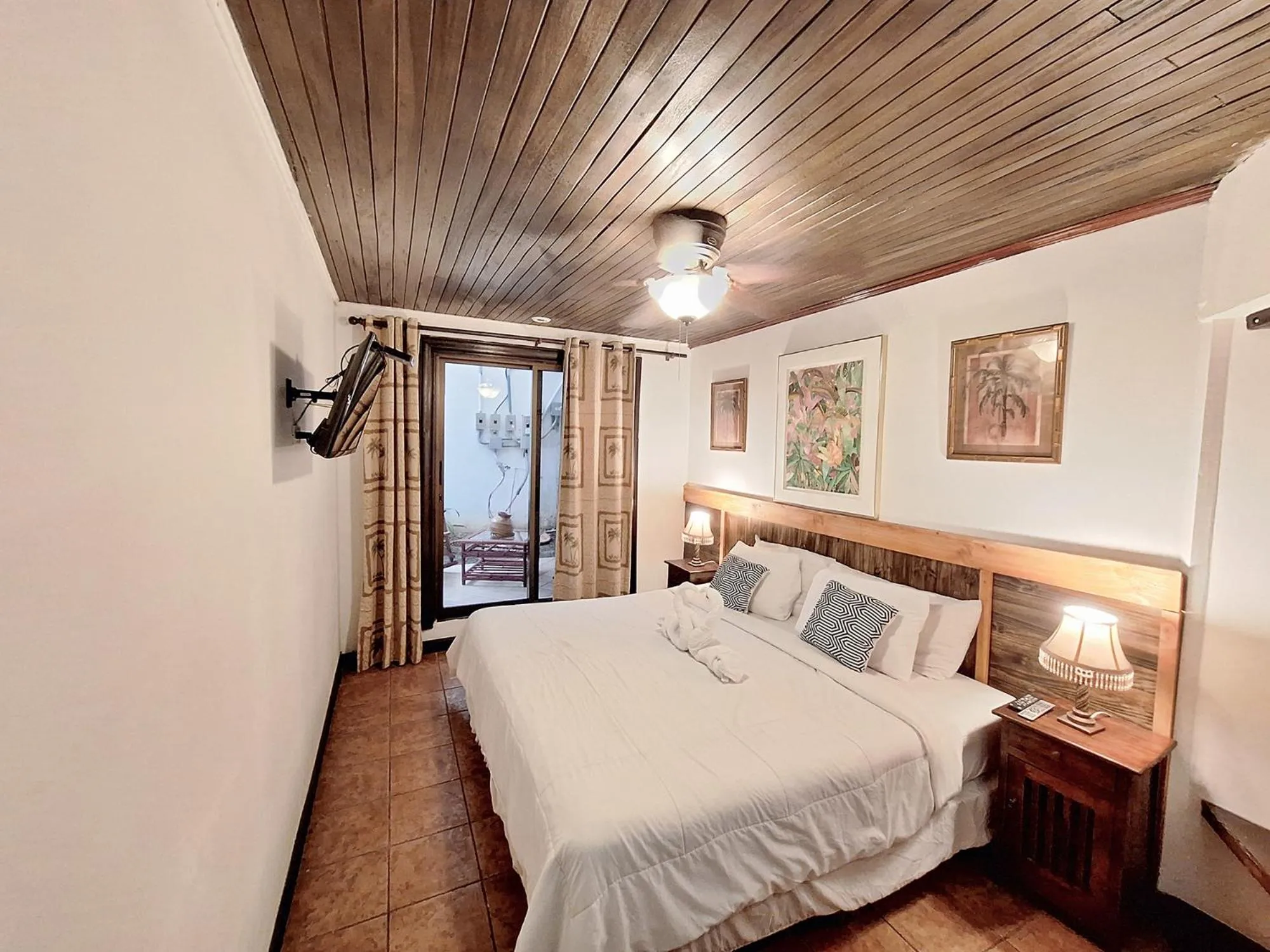 Bed in Colours Oasis Resort ADULT ONLY