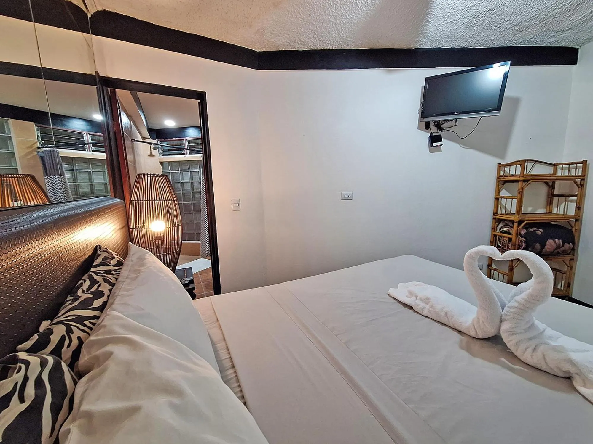 Bed in Colours Oasis Resort ADULT ONLY