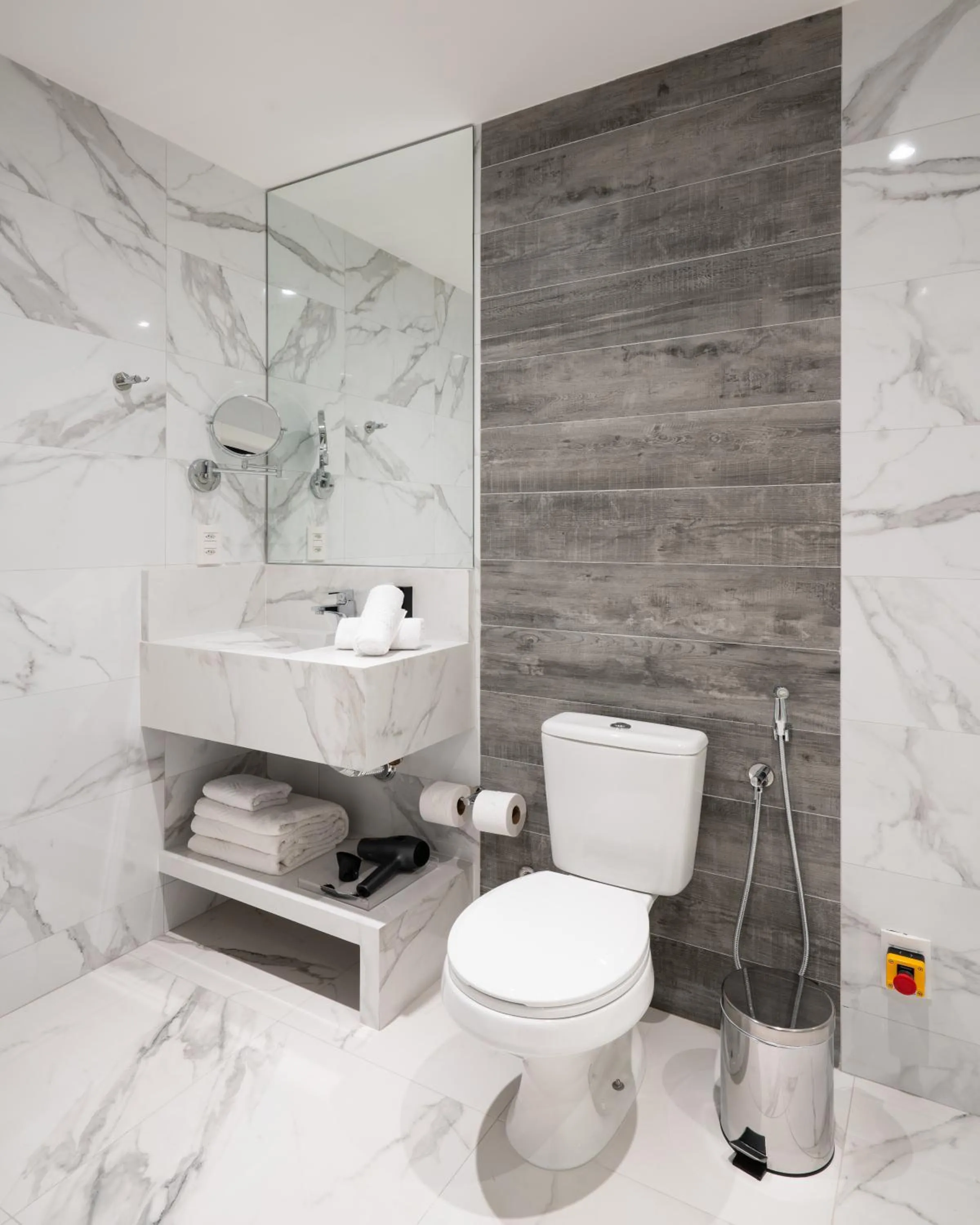 Toilet in Slaviero Chapecó - Pet Friendly - Próximo a EFAPI