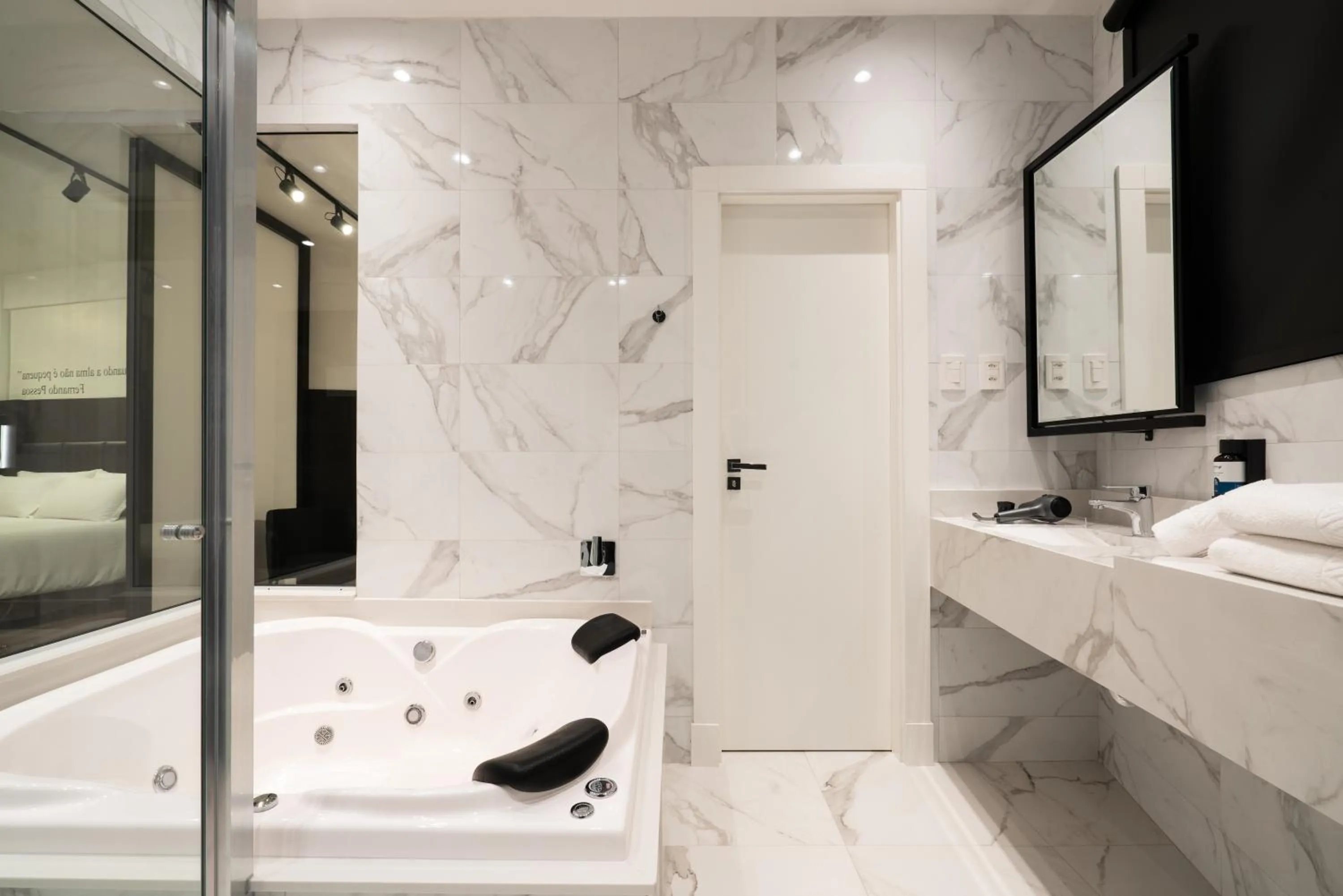 Bathroom in Slaviero Chapecó - Pet Friendly - Próximo a EFAPI