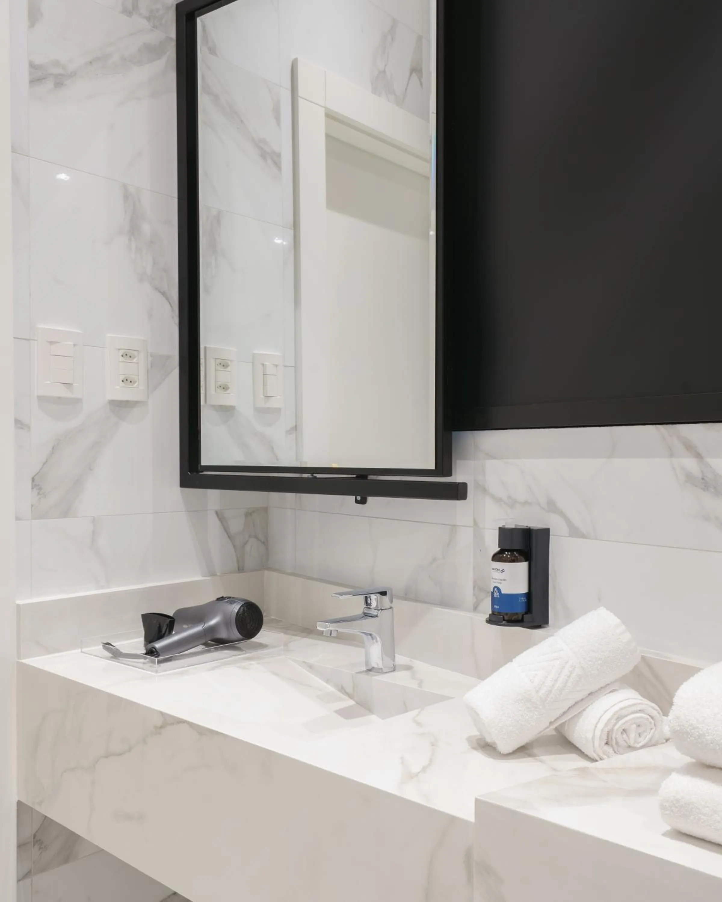 Bathroom in Slaviero Chapecó - Pet Friendly - Próximo a EFAPI