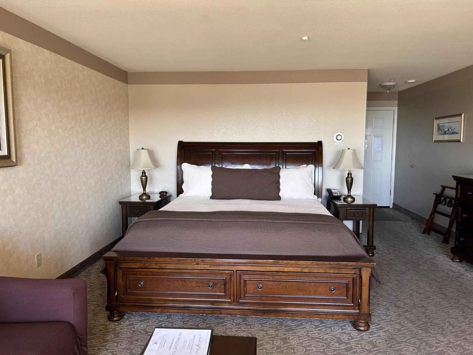 Bed in North Cliff Hotel