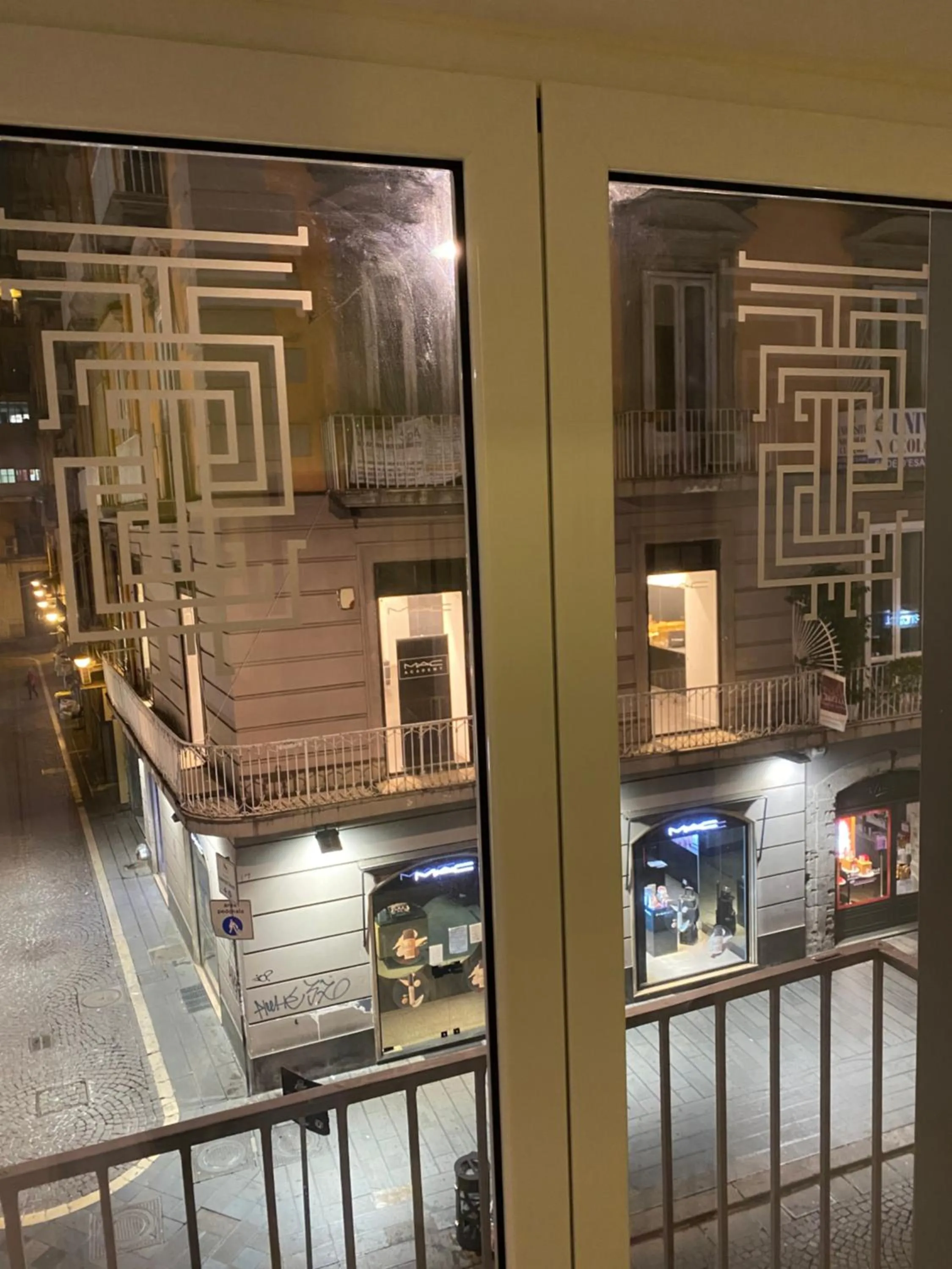 City view in Salotto Toledo