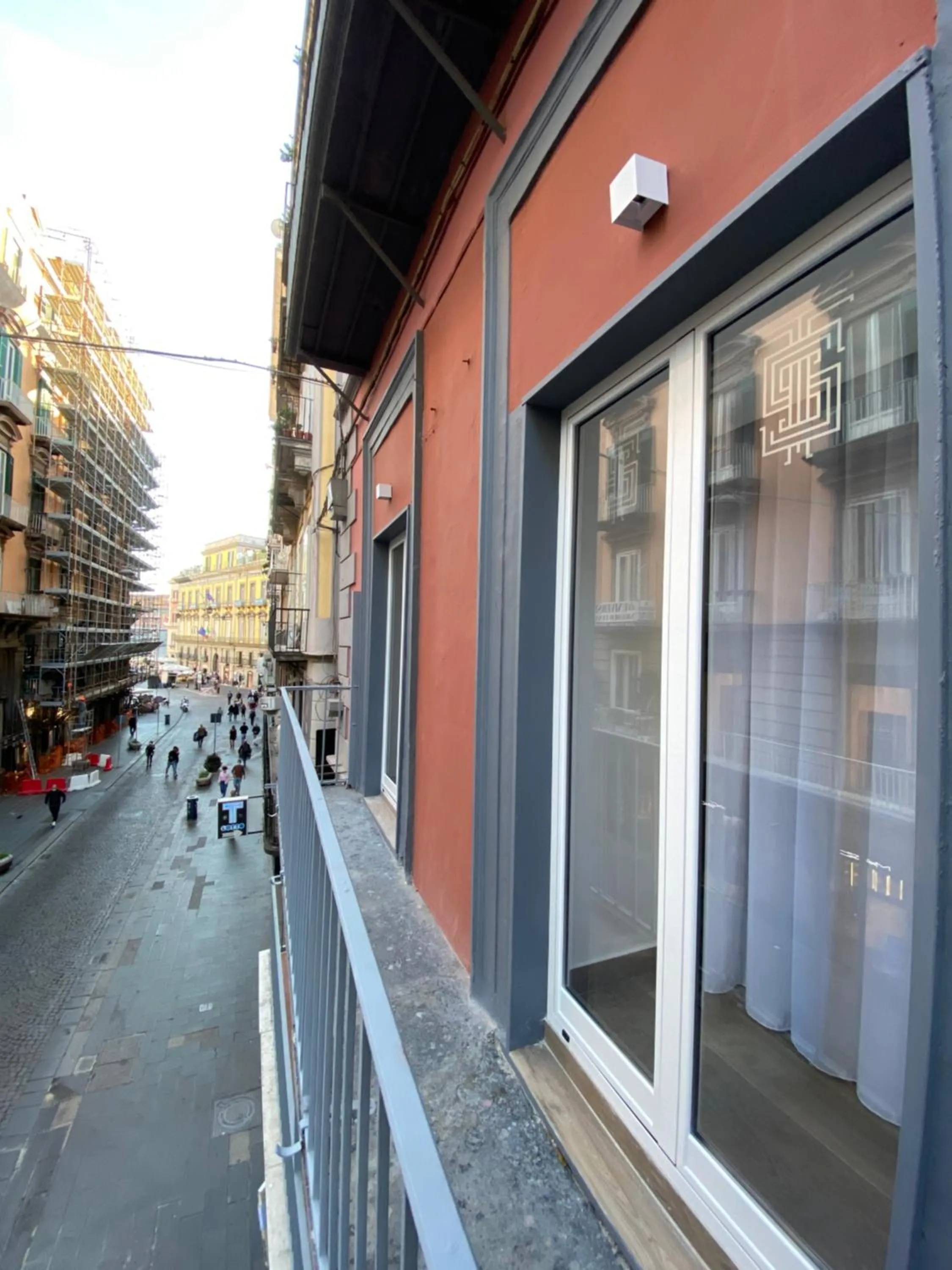 City view in Salotto Toledo