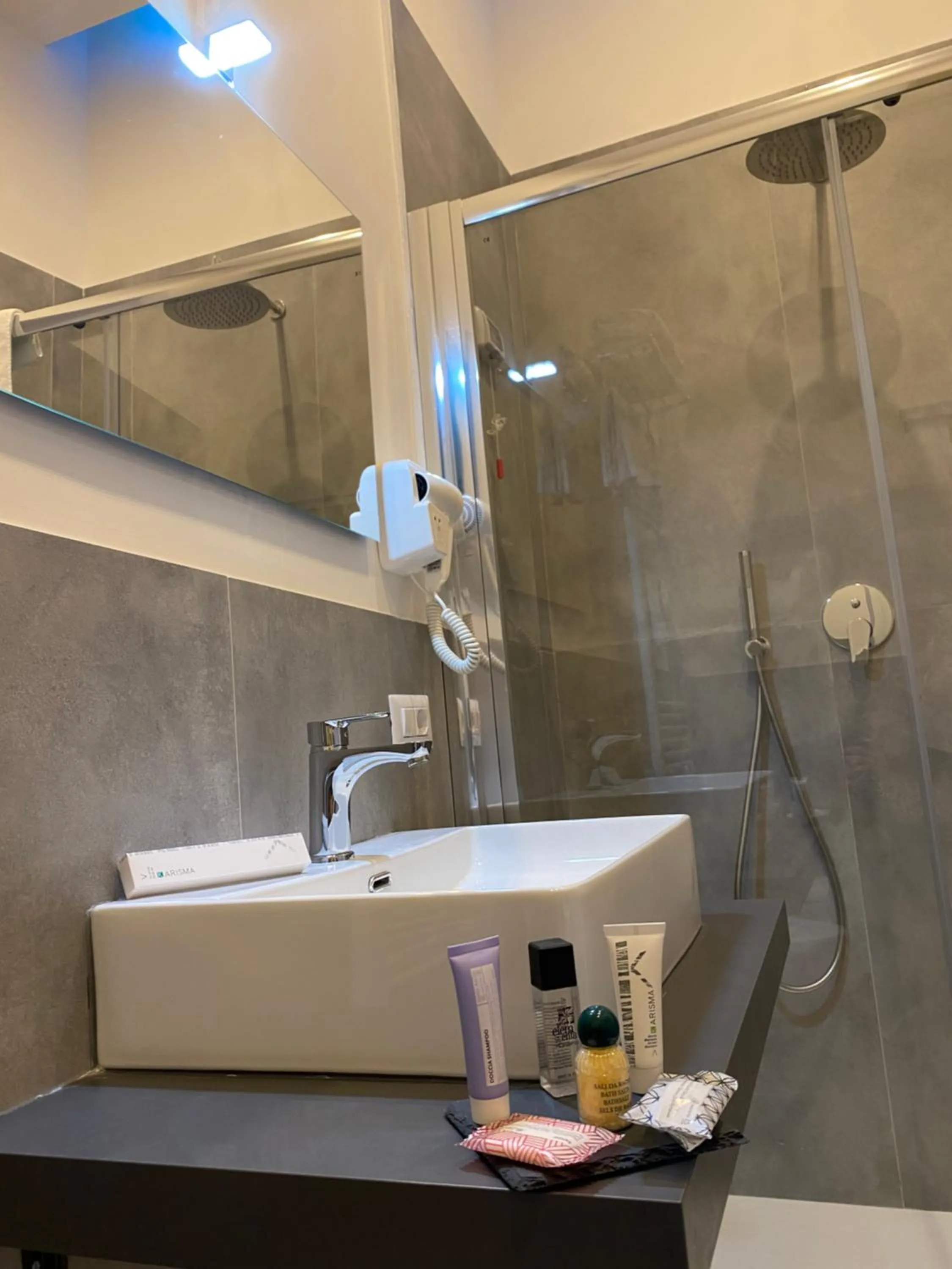 Decorative detail in Salotto Toledo