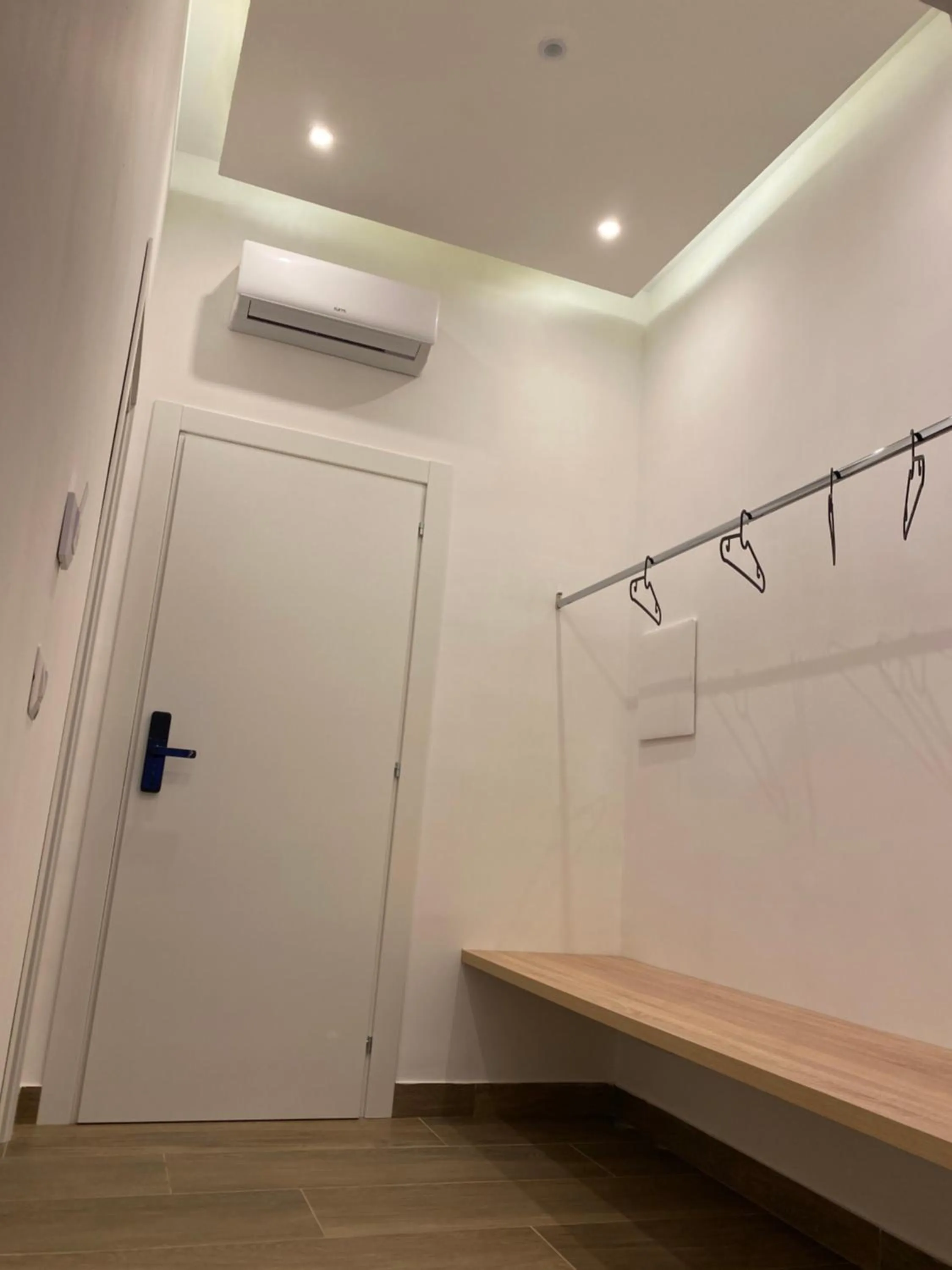 wardrobe in Salotto Toledo