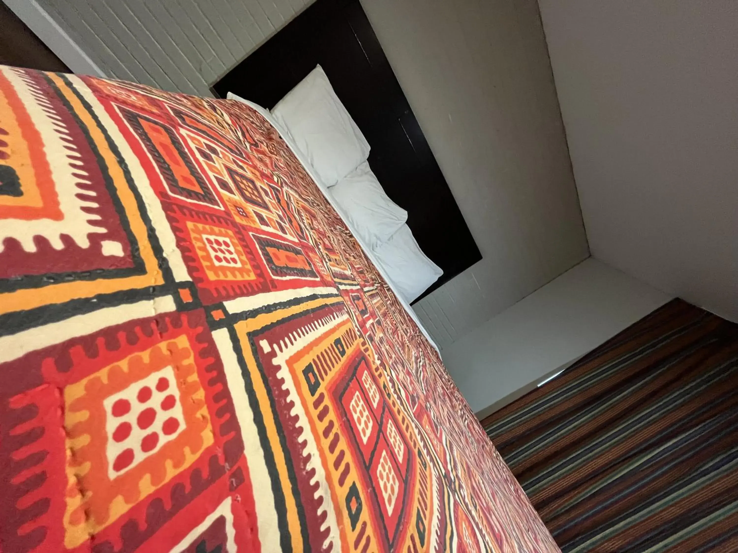 Bed in Richmond Motel Bed in Richmond Motel