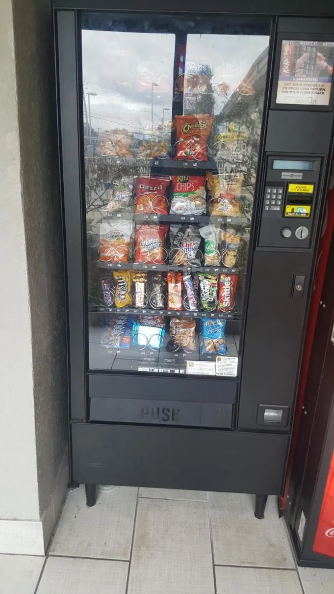 Food and drinks in REGENCY INN & SUITES