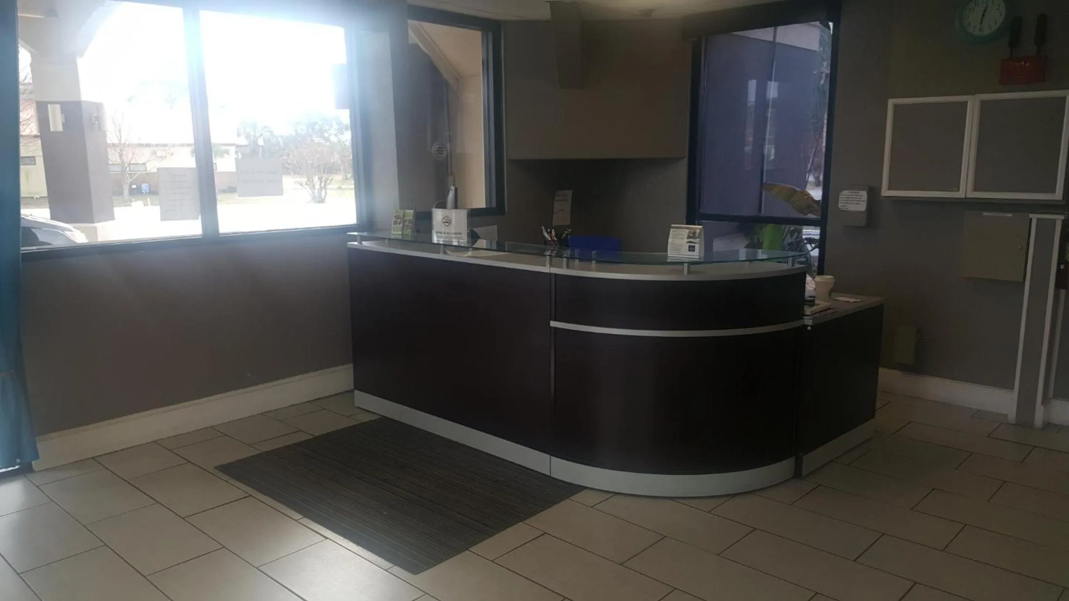 Lobby or reception in REGENCY INN & SUITES