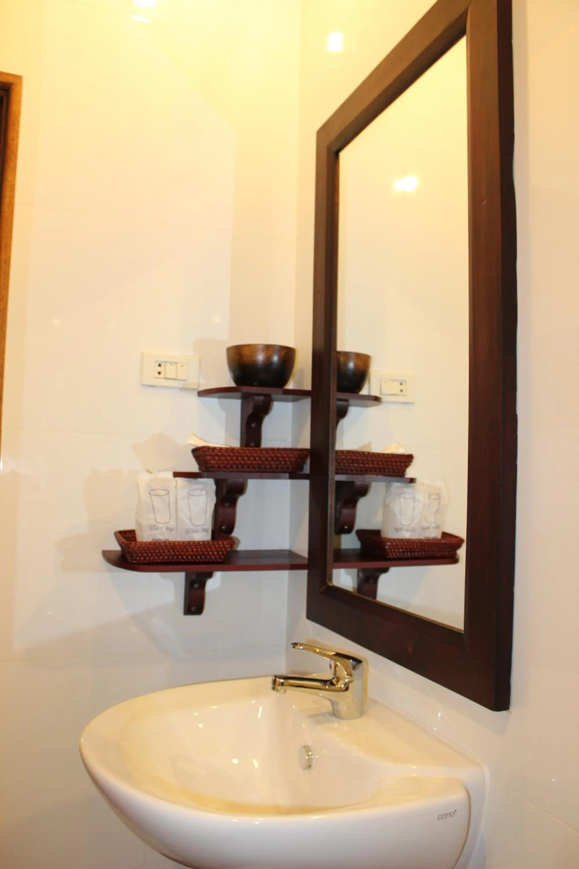 Bathroom in Luang Prabang Legend Hotel