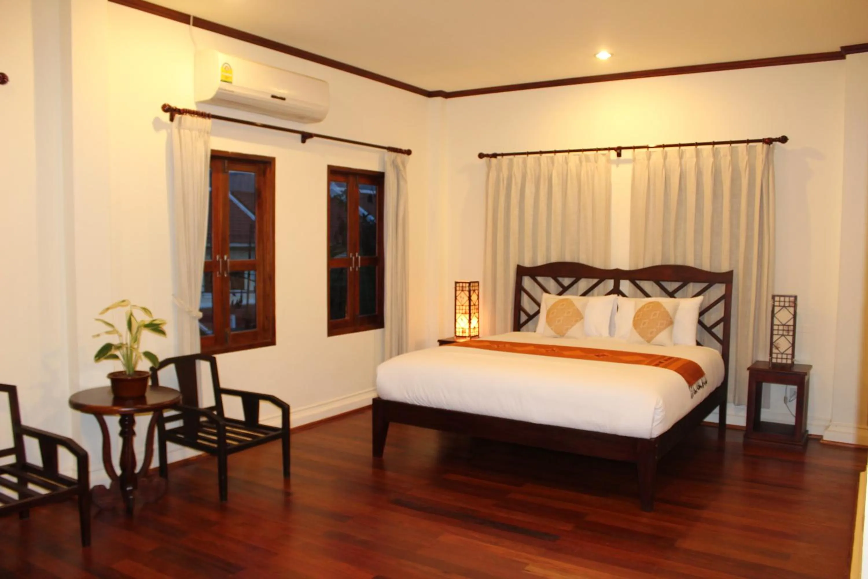 Bedroom, Bed in Luang Prabang Legend Hotel