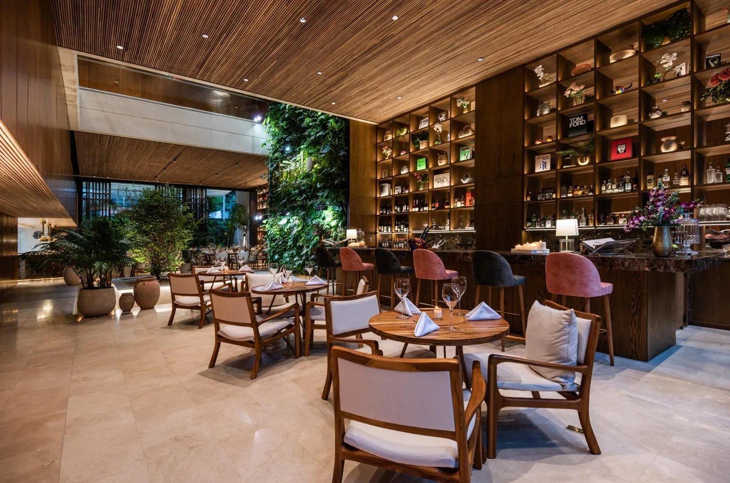 Restaurant/places to eat in Elcielo Hotel Luxury Medellin