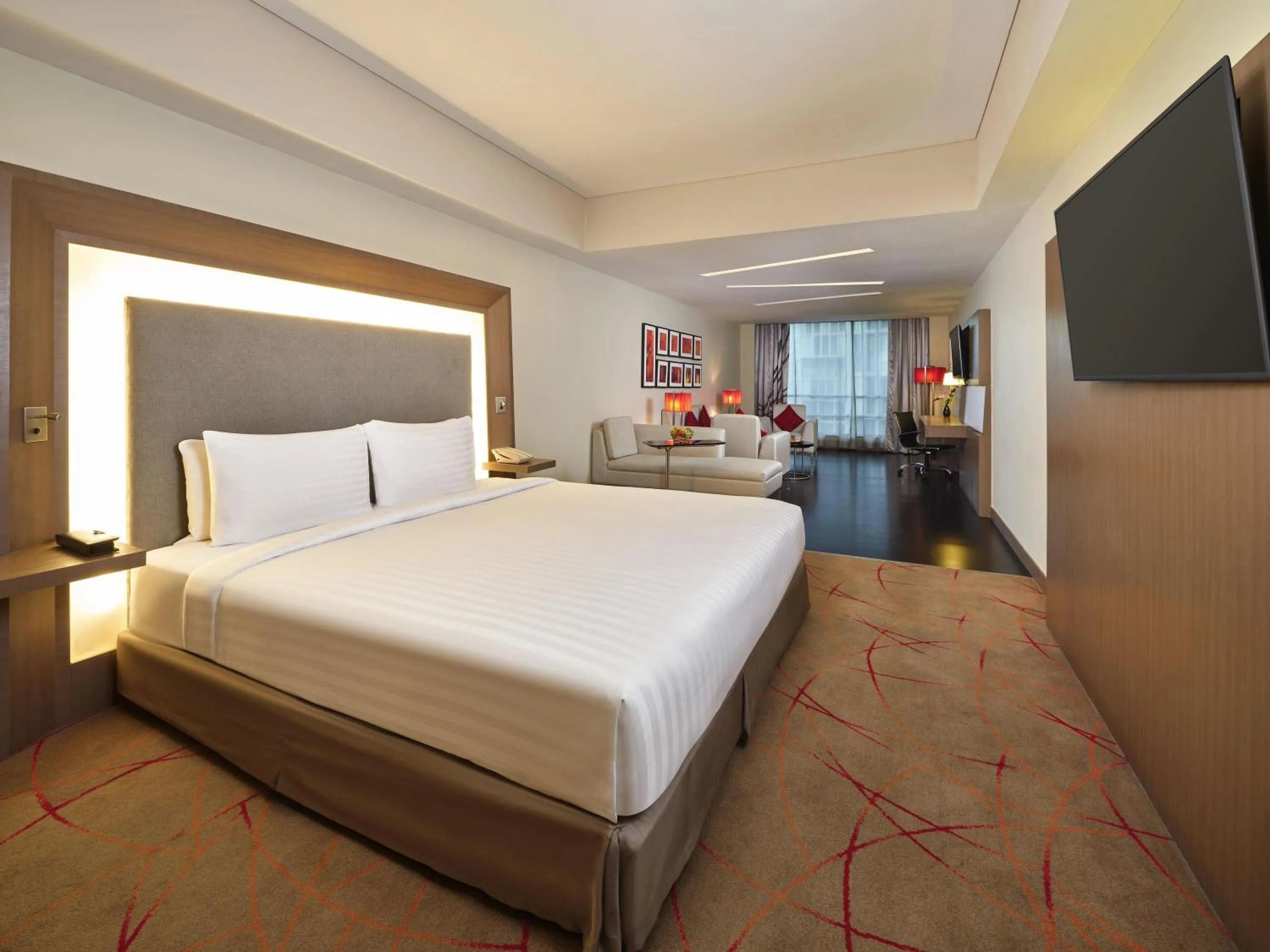 Bedroom, Bed in Novotel Ahmedabad