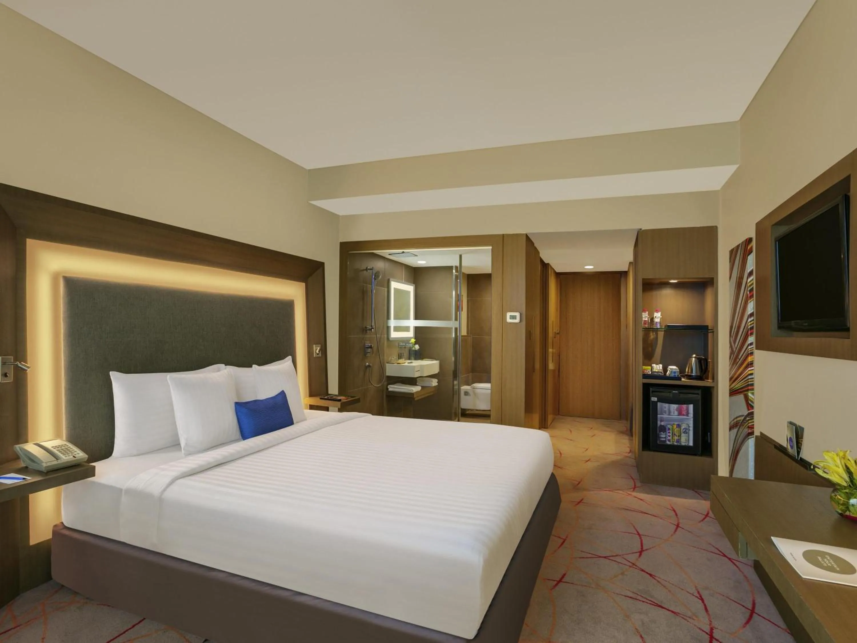 Bedroom, Bed in Novotel Ahmedabad