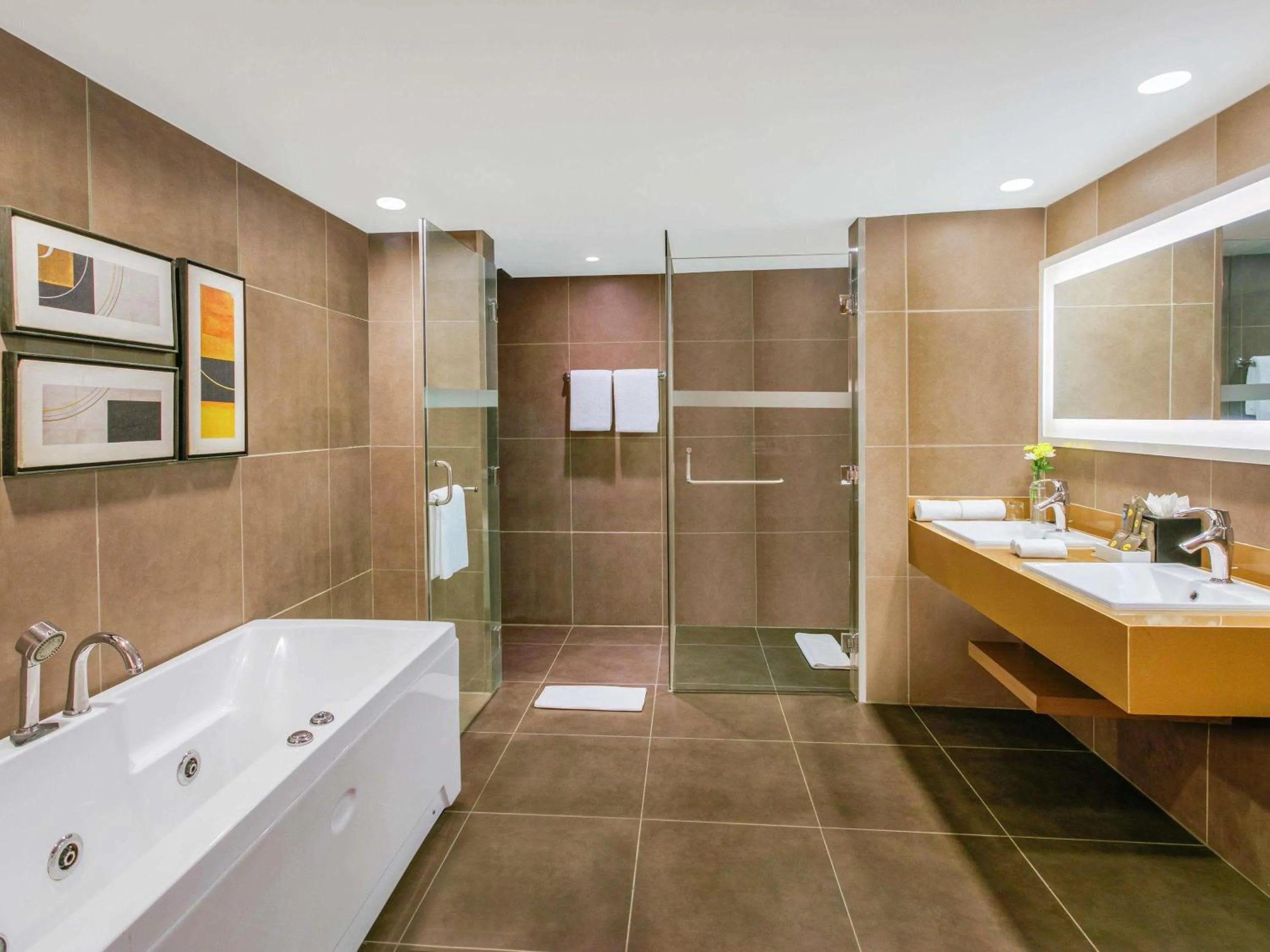 Bedroom in Novotel Ahmedabad